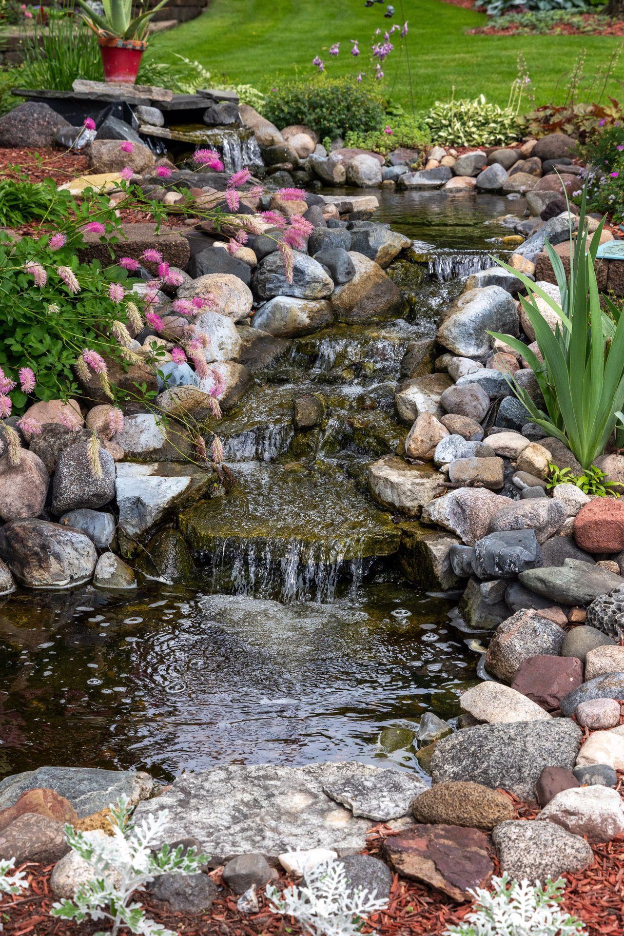 4705 Goldenrod Lane N