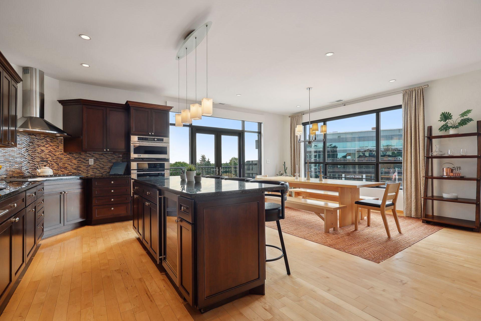 3104 W Lake Street Unit: 401