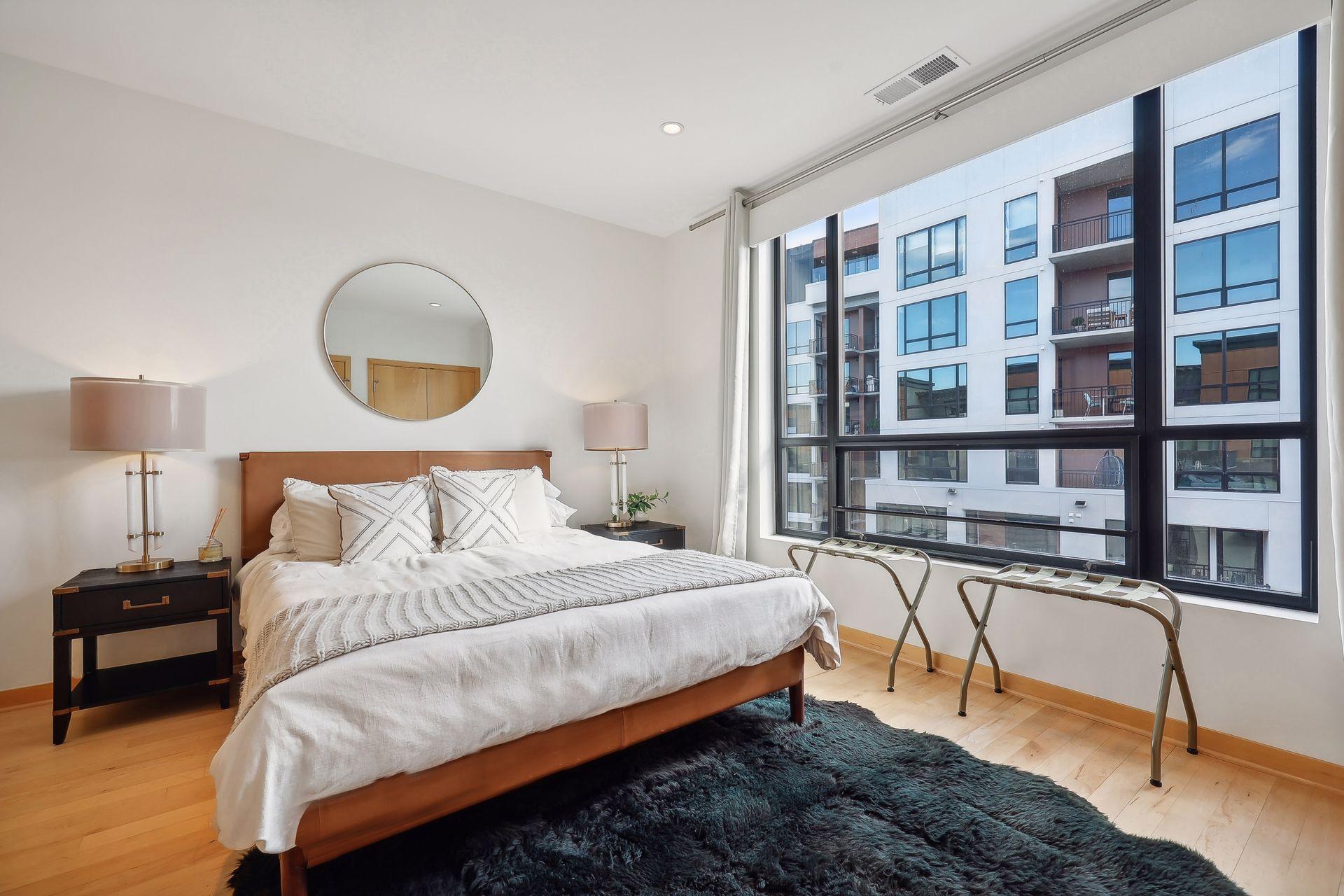 3104 W Lake Street Unit: 401