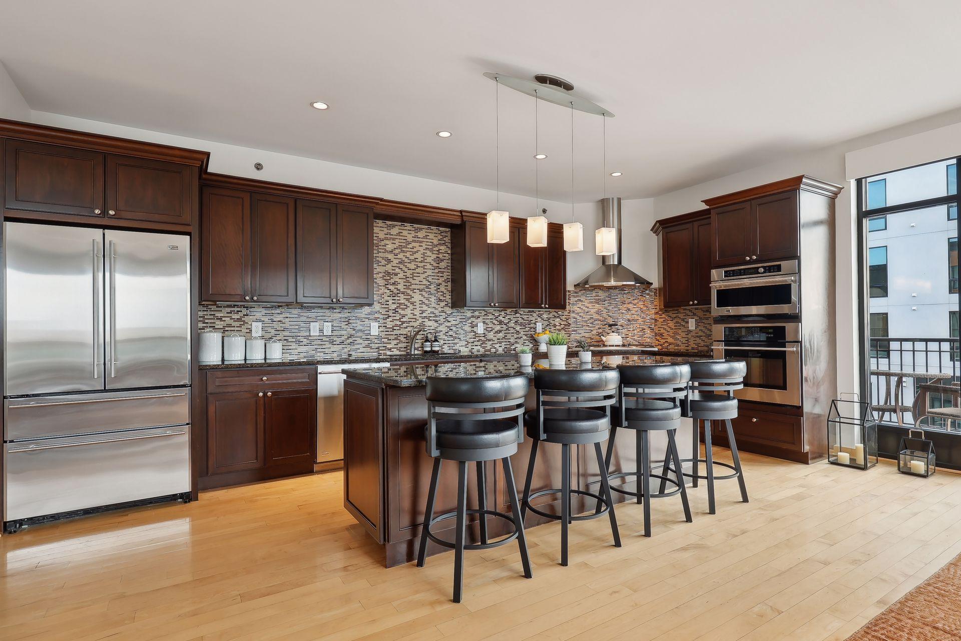 3104 W Lake Street Unit: 401