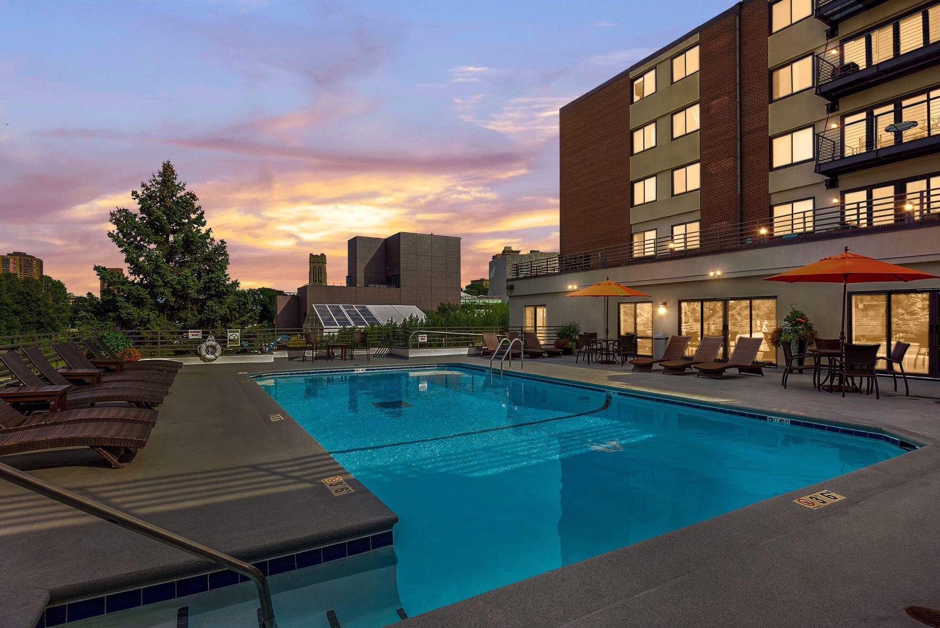48 Groveland Terrace Unit: B106