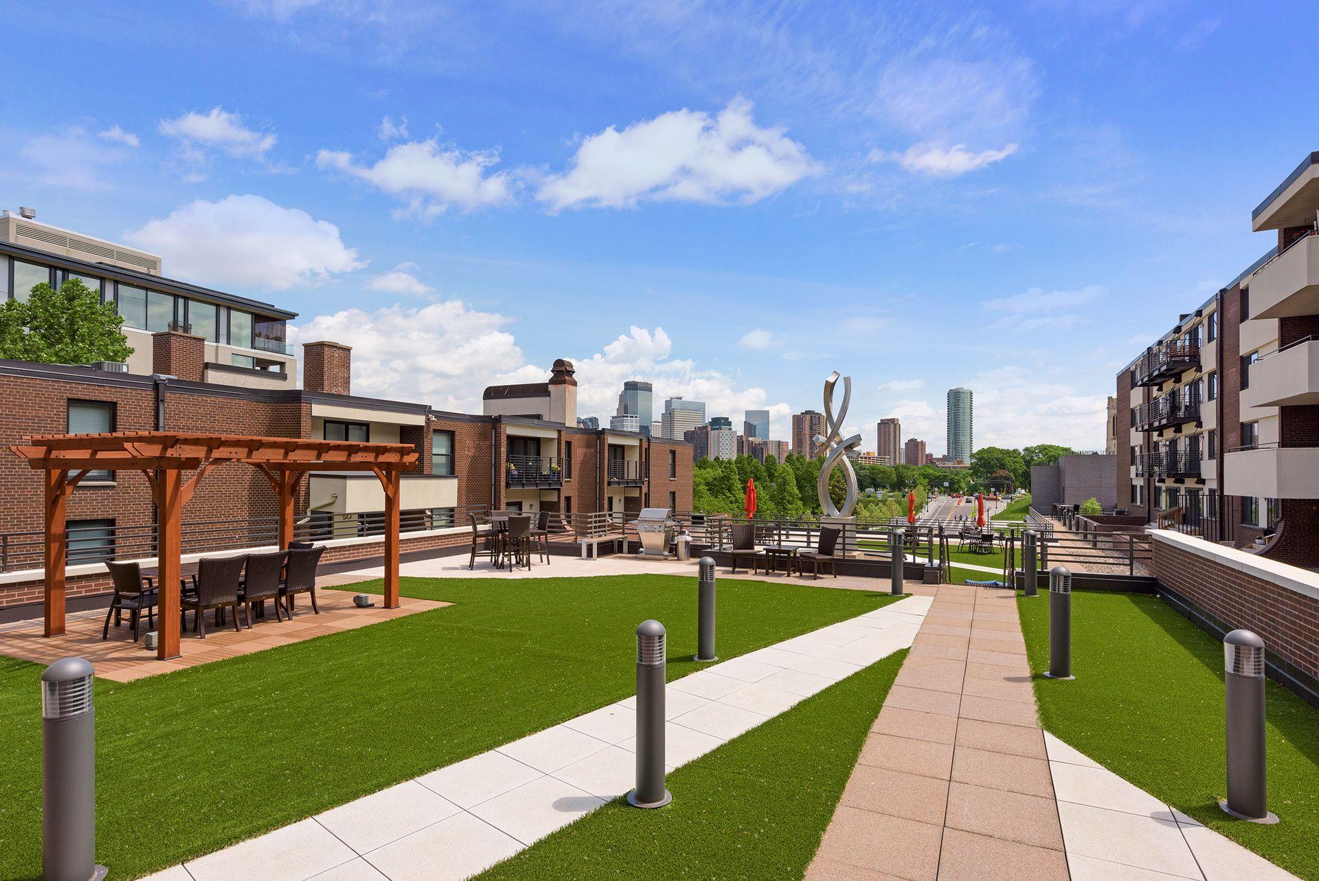 48 Groveland Terrace Unit: B106