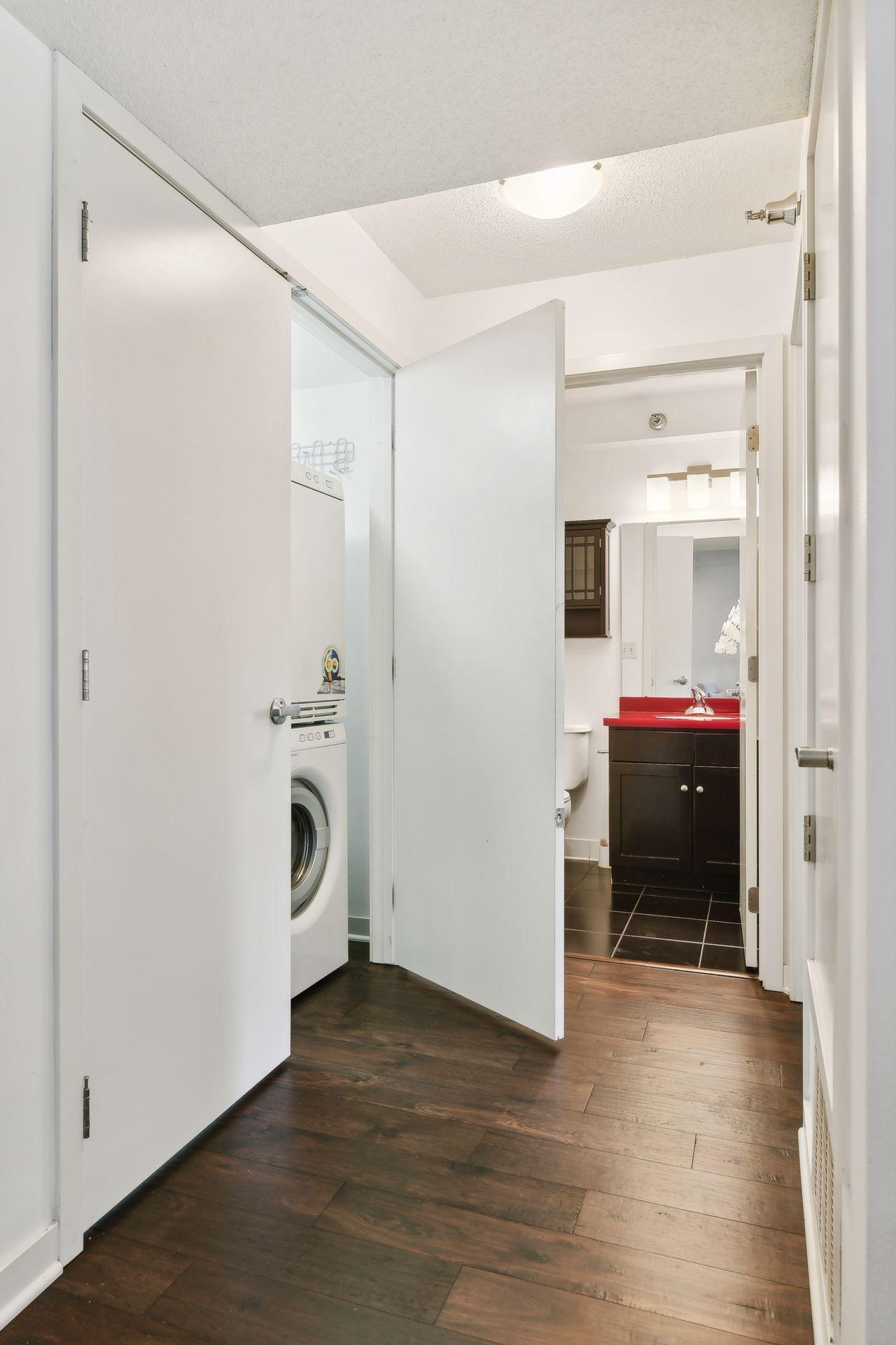 48 Groveland Terrace Unit: B106