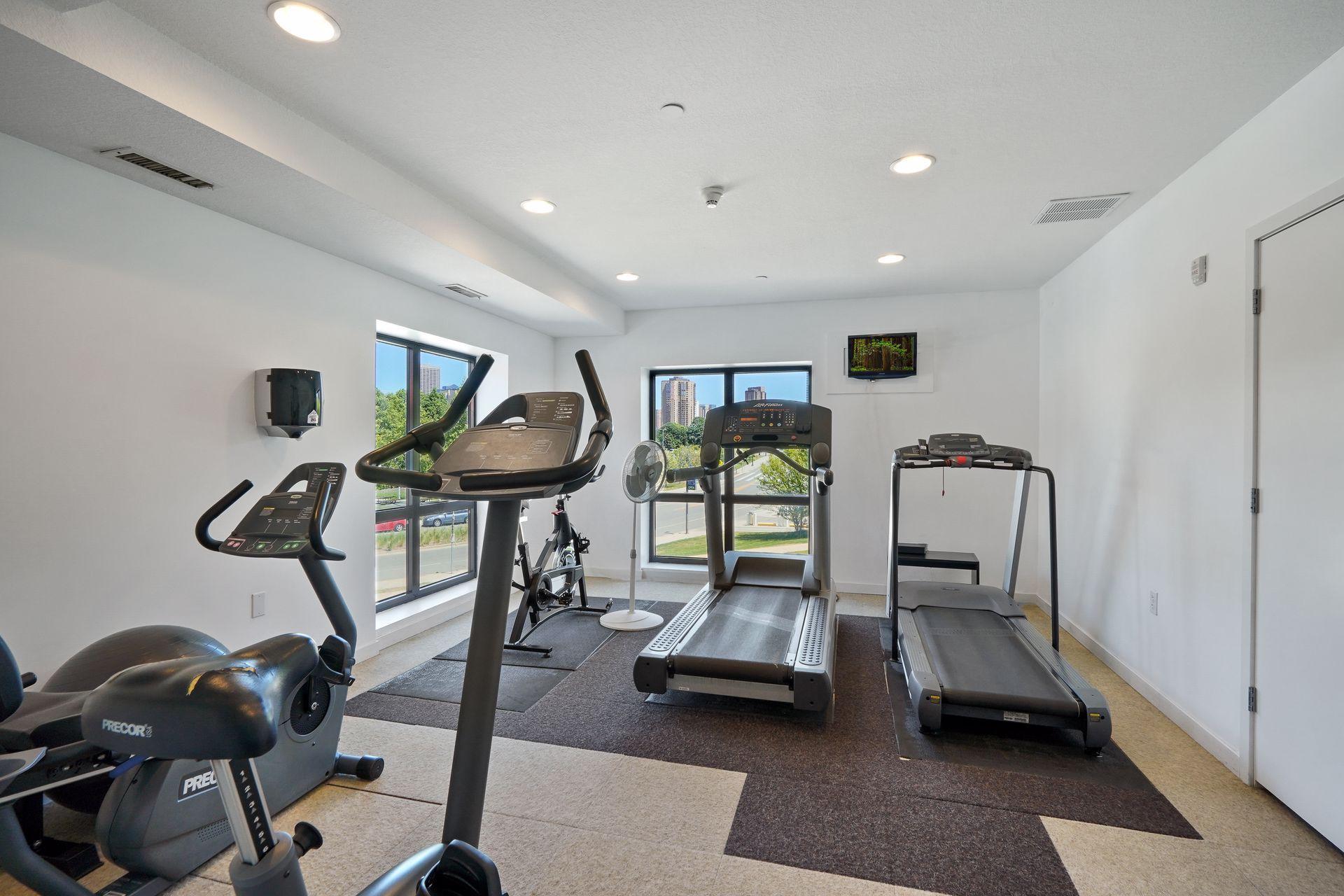 48 Groveland Terrace Unit: B106