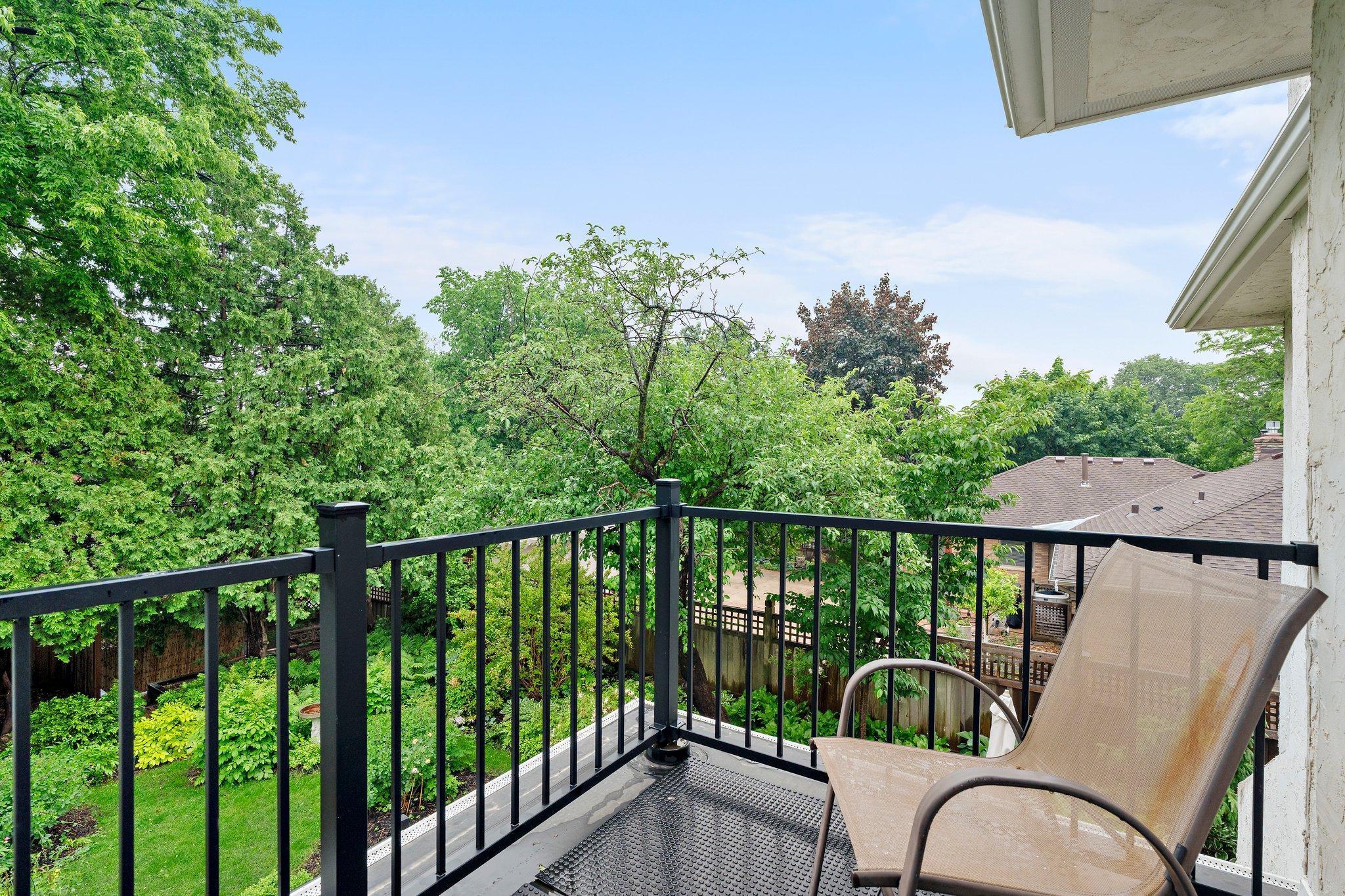 1925 Girard Avenue S