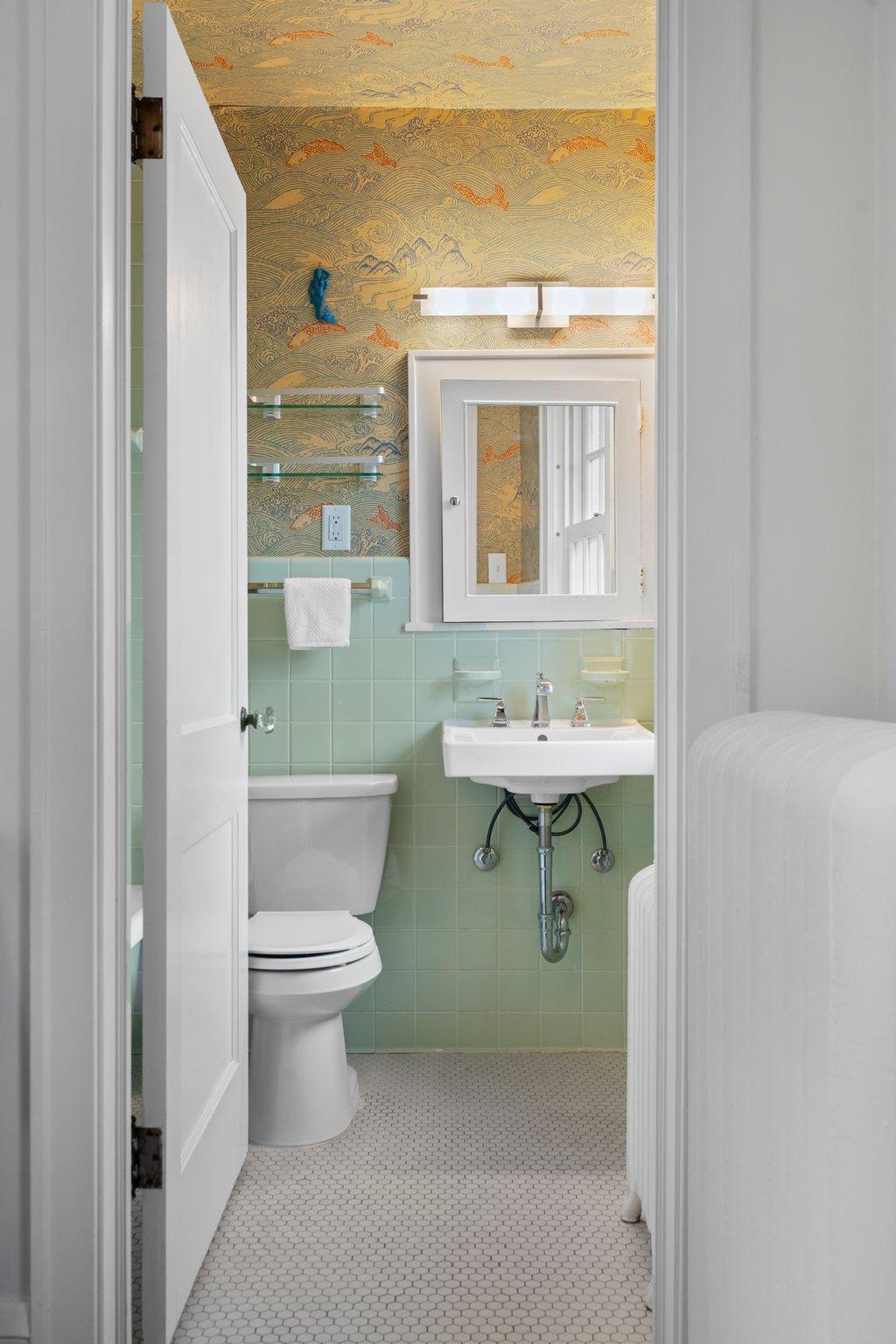 1925 Girard Avenue S