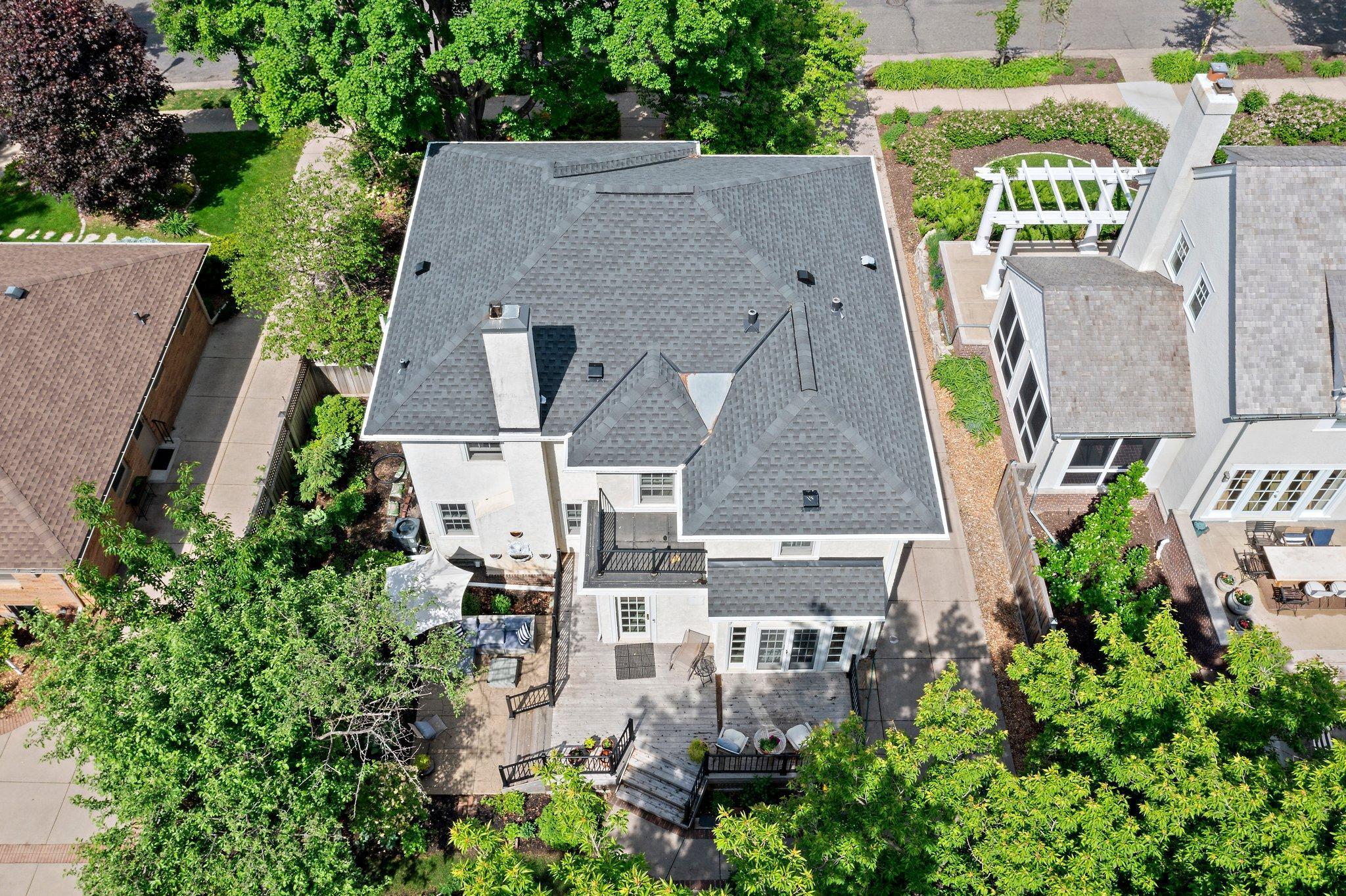 1925 Girard Avenue S