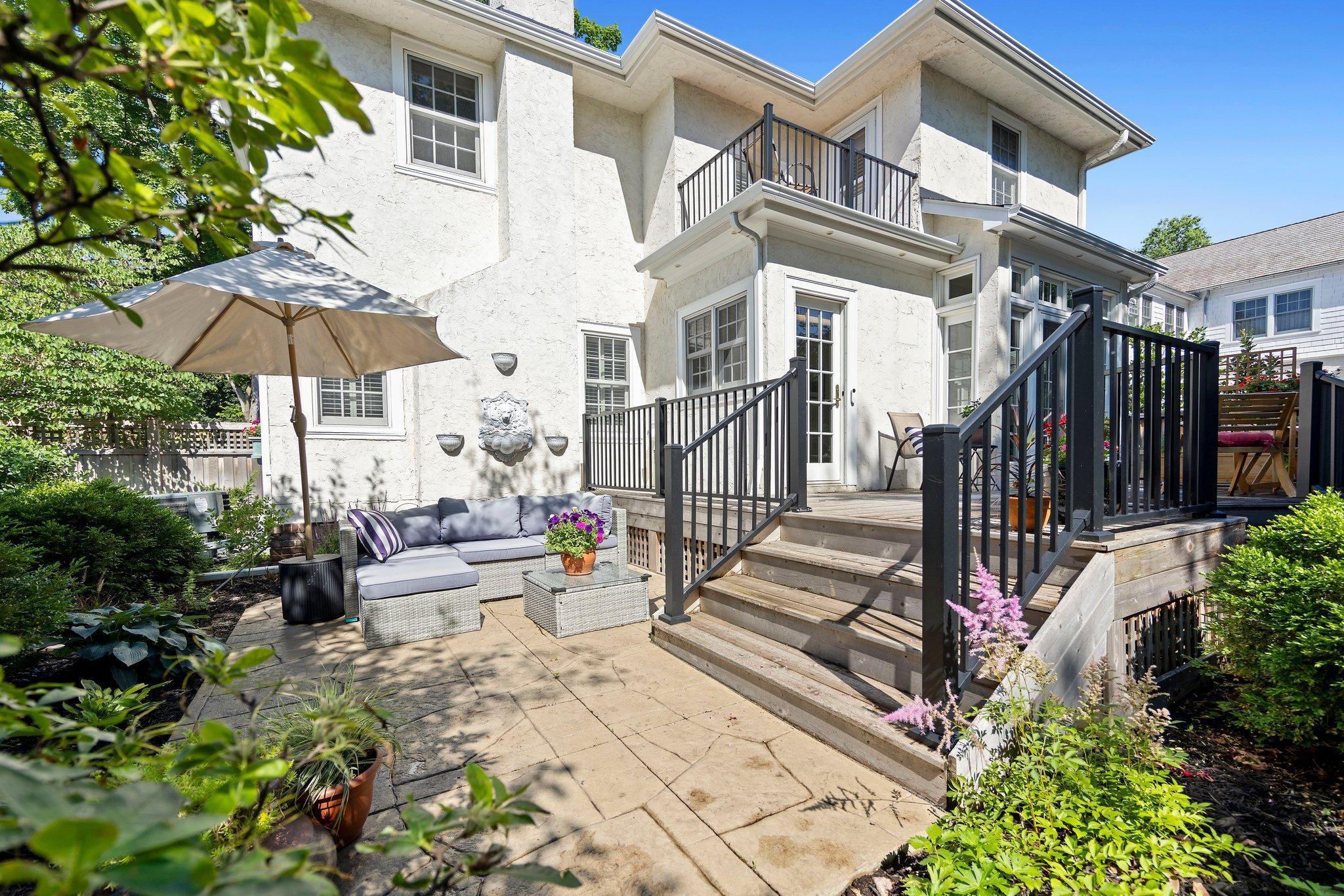 1925 Girard Avenue S