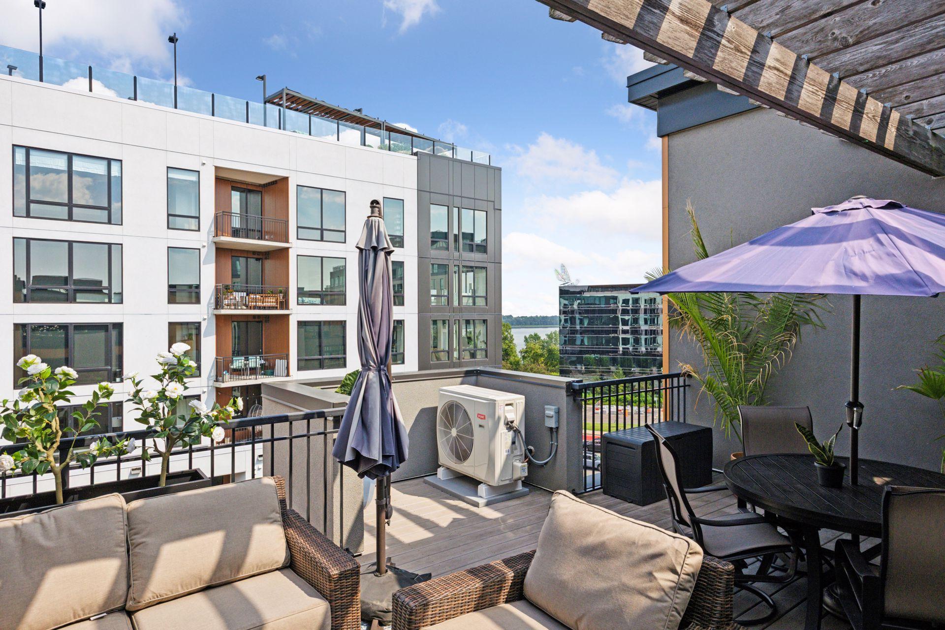 3104 W Lake Street Unit: 403