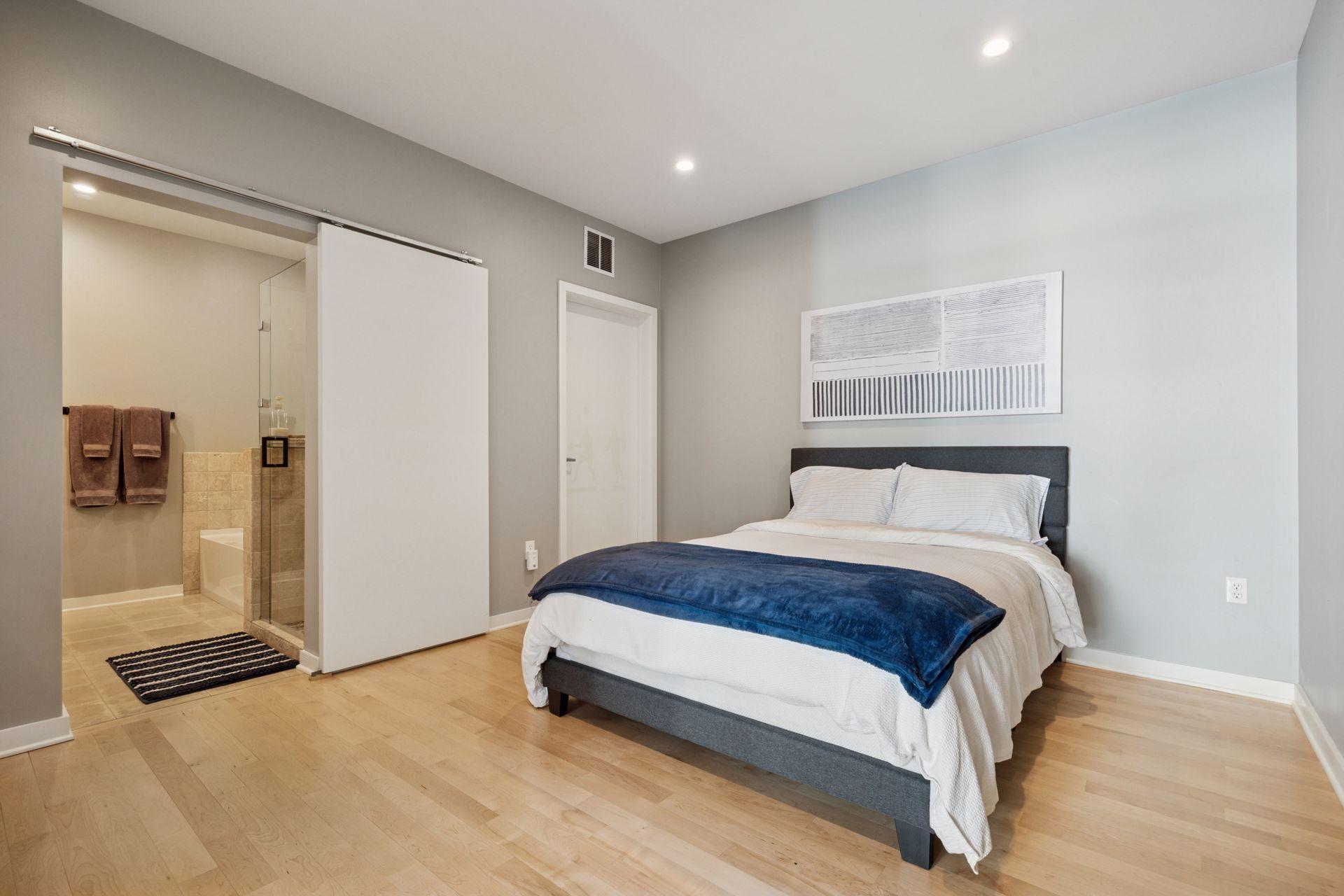 3104 W Lake Street Unit: 403