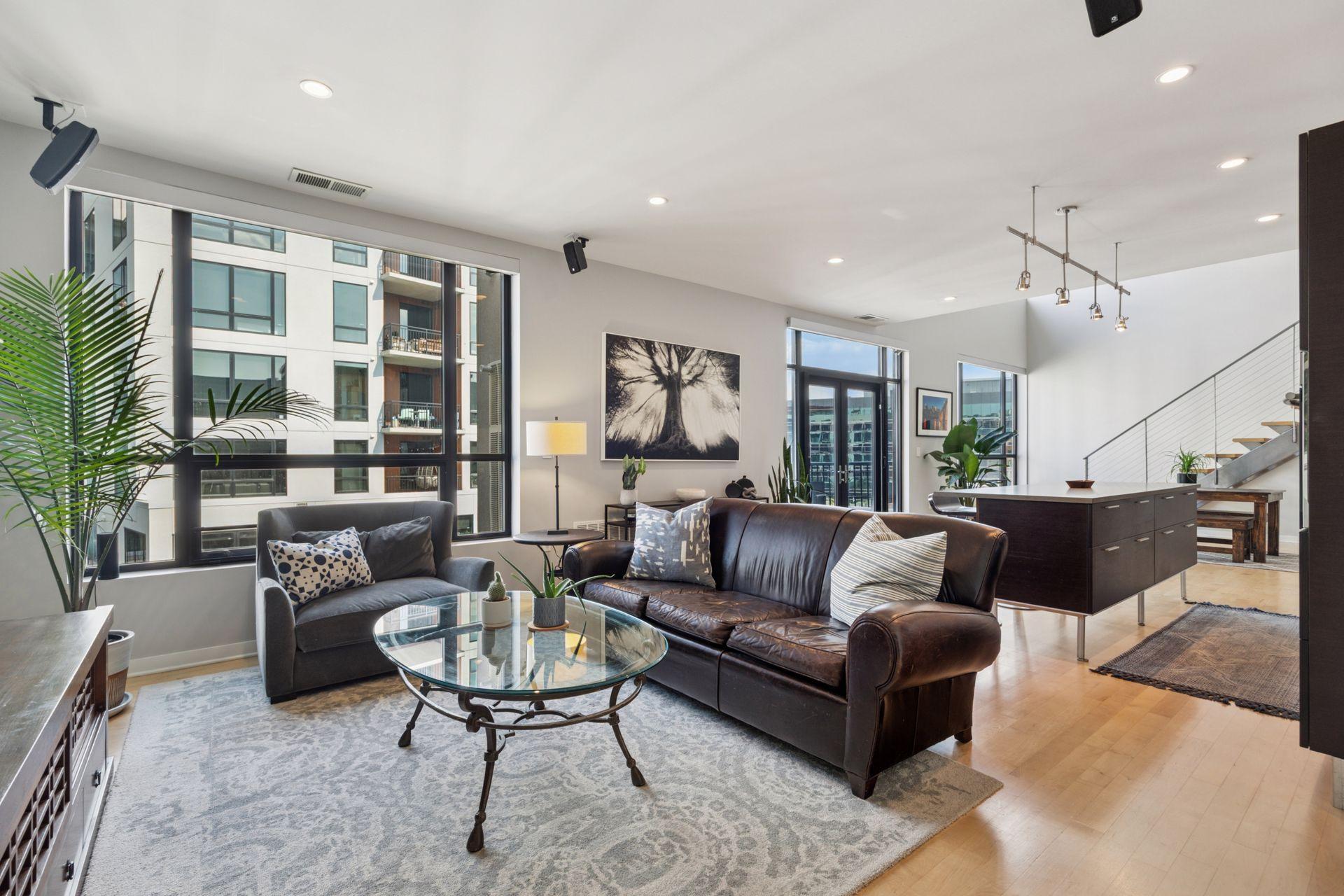 3104 W Lake Street Unit: 403