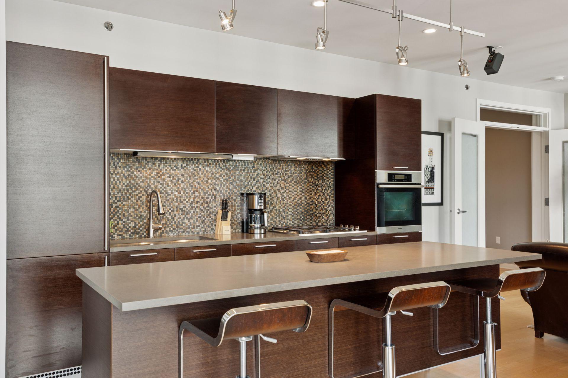 3104 W Lake Street Unit: 403