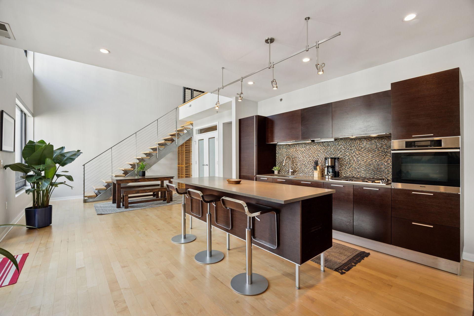 3104 W Lake Street Unit: 403