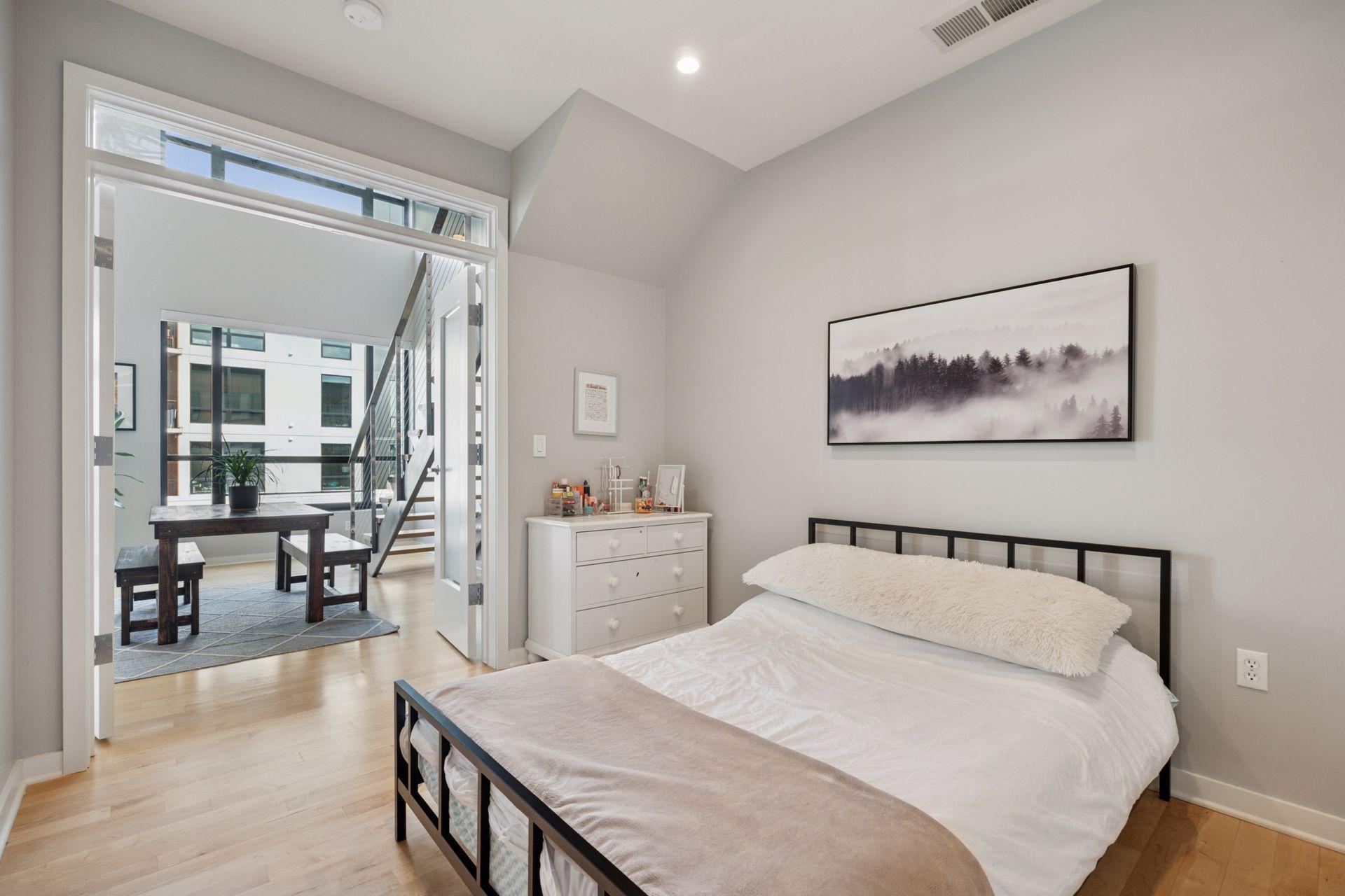 3104 W Lake Street Unit: 403