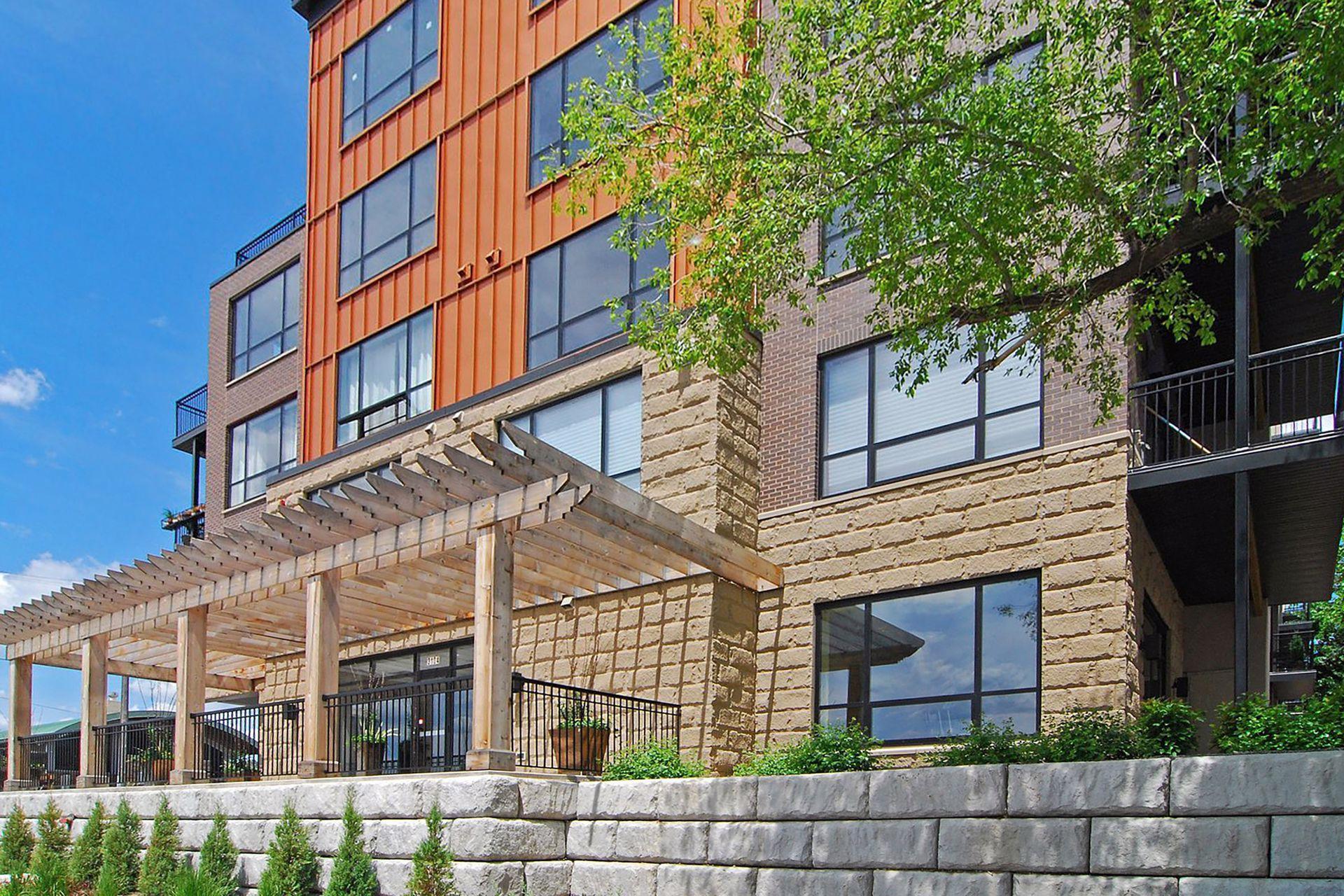 3104 W Lake Street Unit: 403