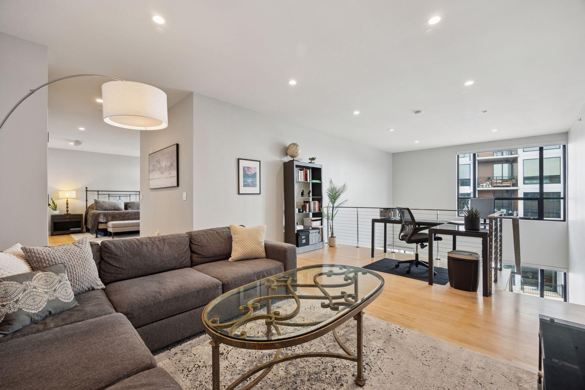 3104 W Lake Street Unit: 403