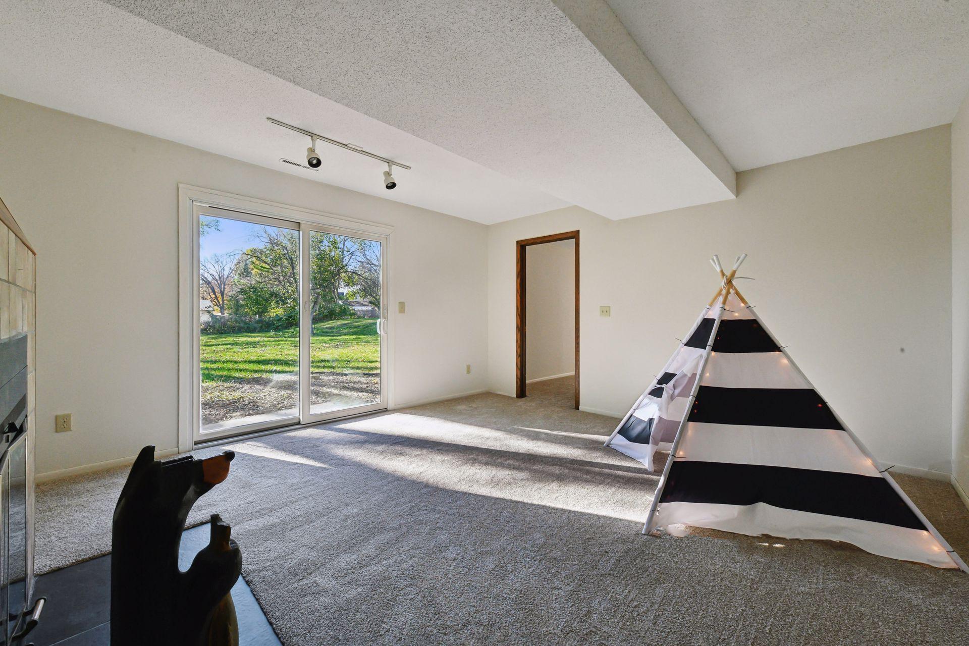 12525 Porcupine Court