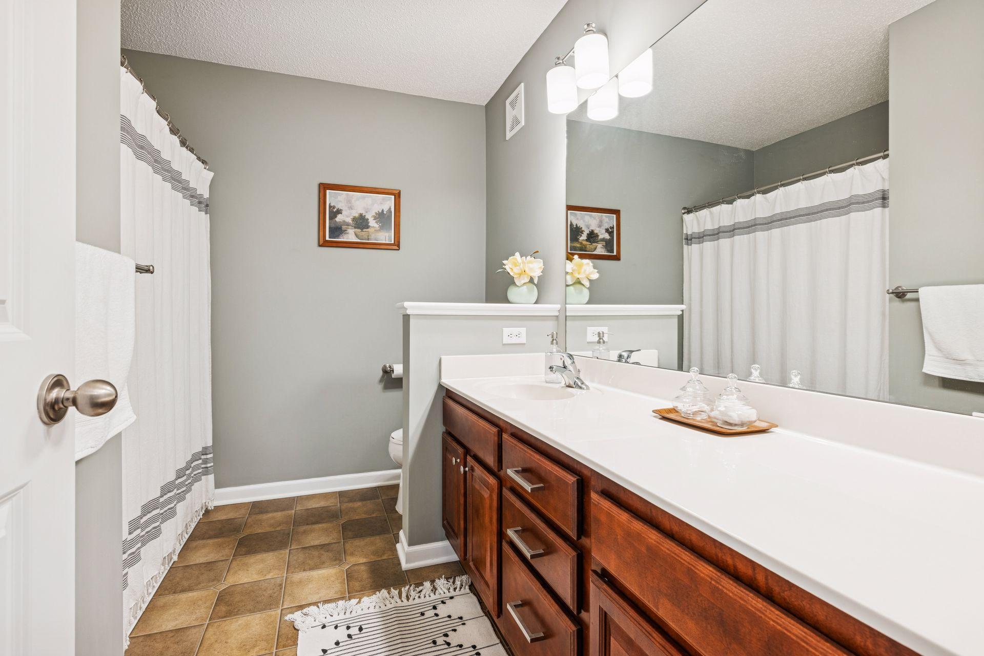 1632 Legacy Parkway E Unit: 4