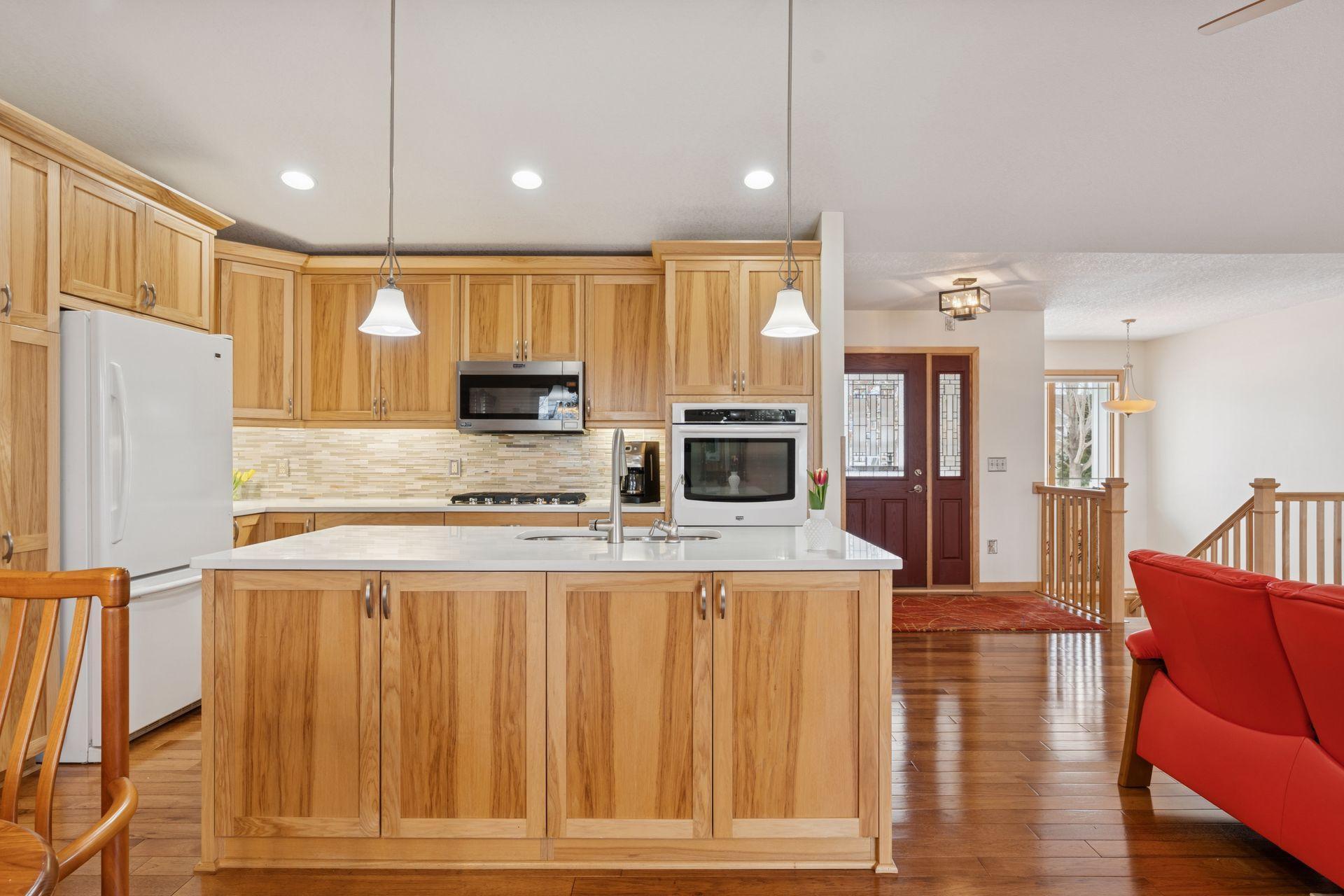 2215 Greenfield Drive E