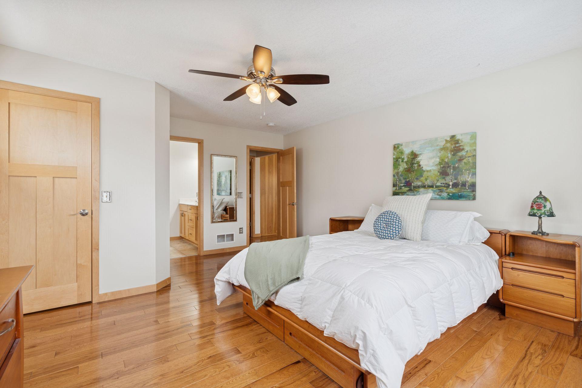 2215 Greenfield Drive E