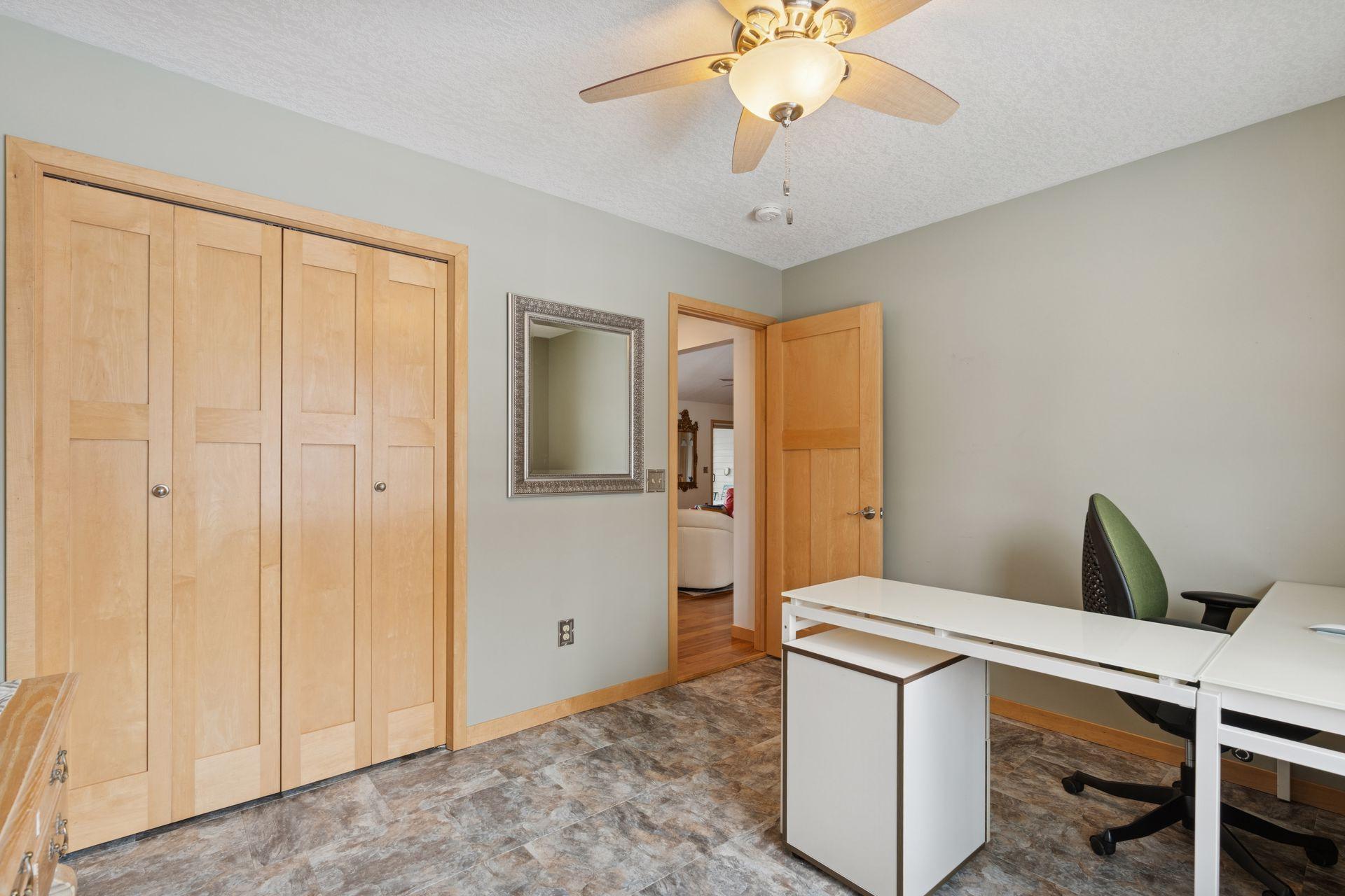 2215 Greenfield Drive E