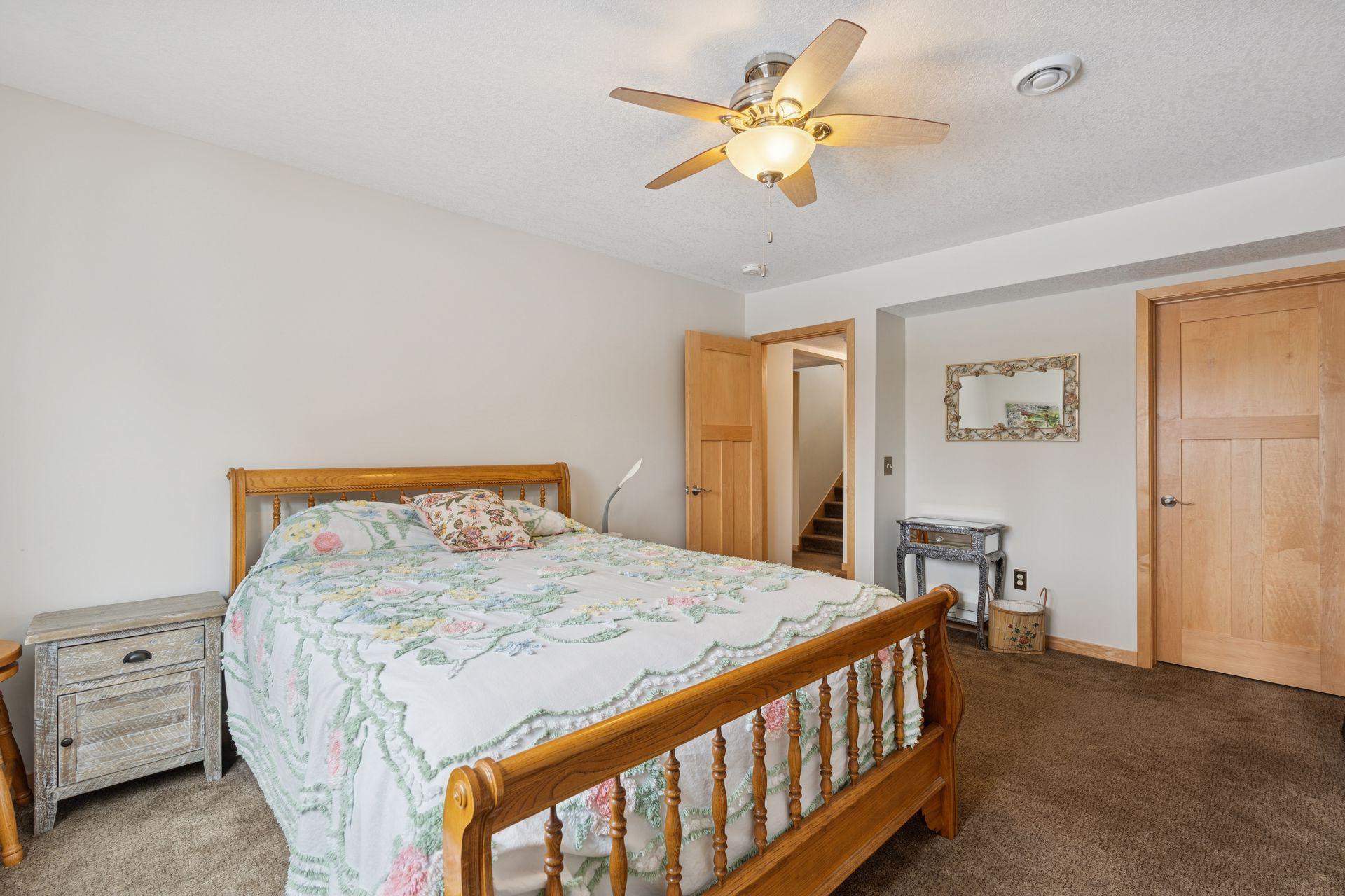 2215 Greenfield Drive E