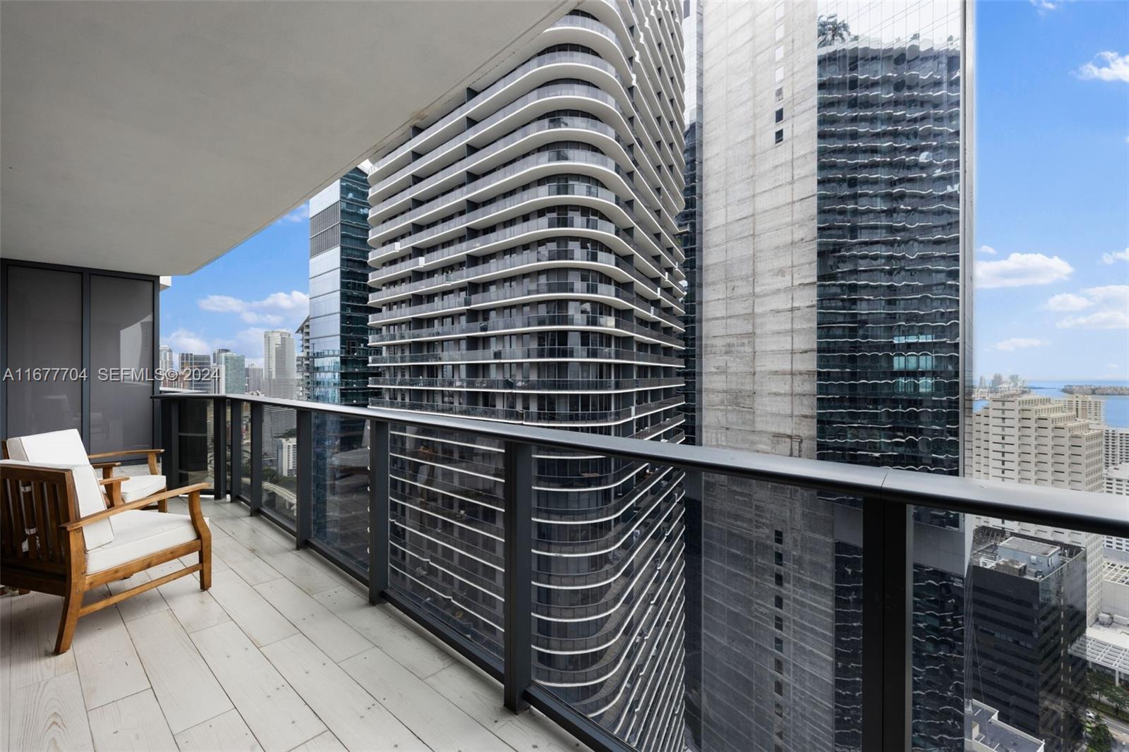 45 SW 9th Street 3802