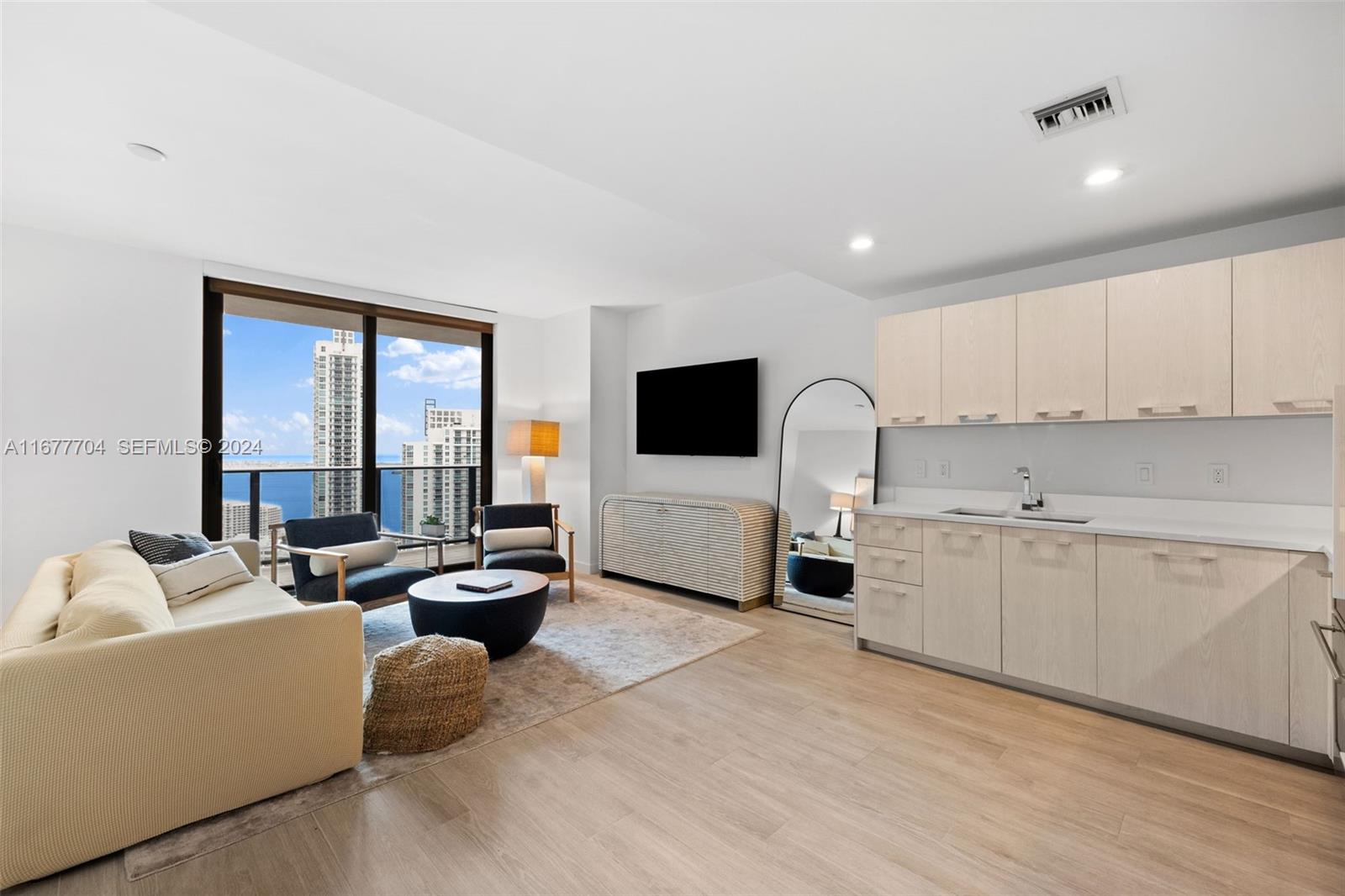 45 SW 9th Street 3802