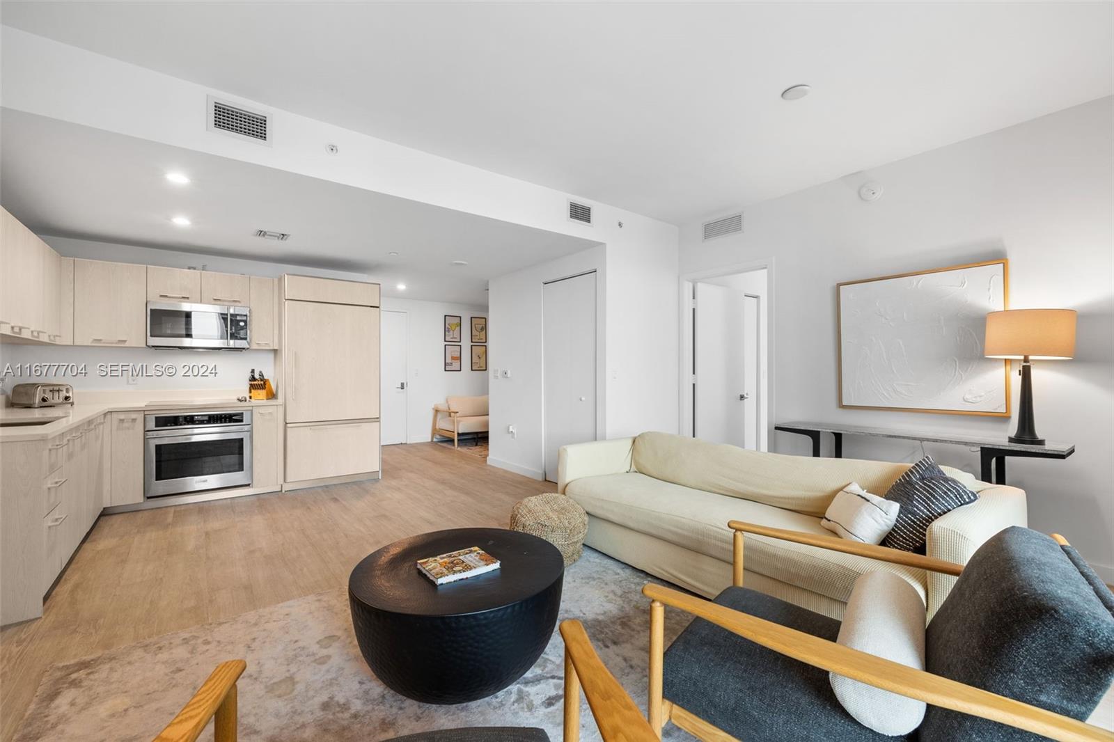 45 SW 9th Street 3802