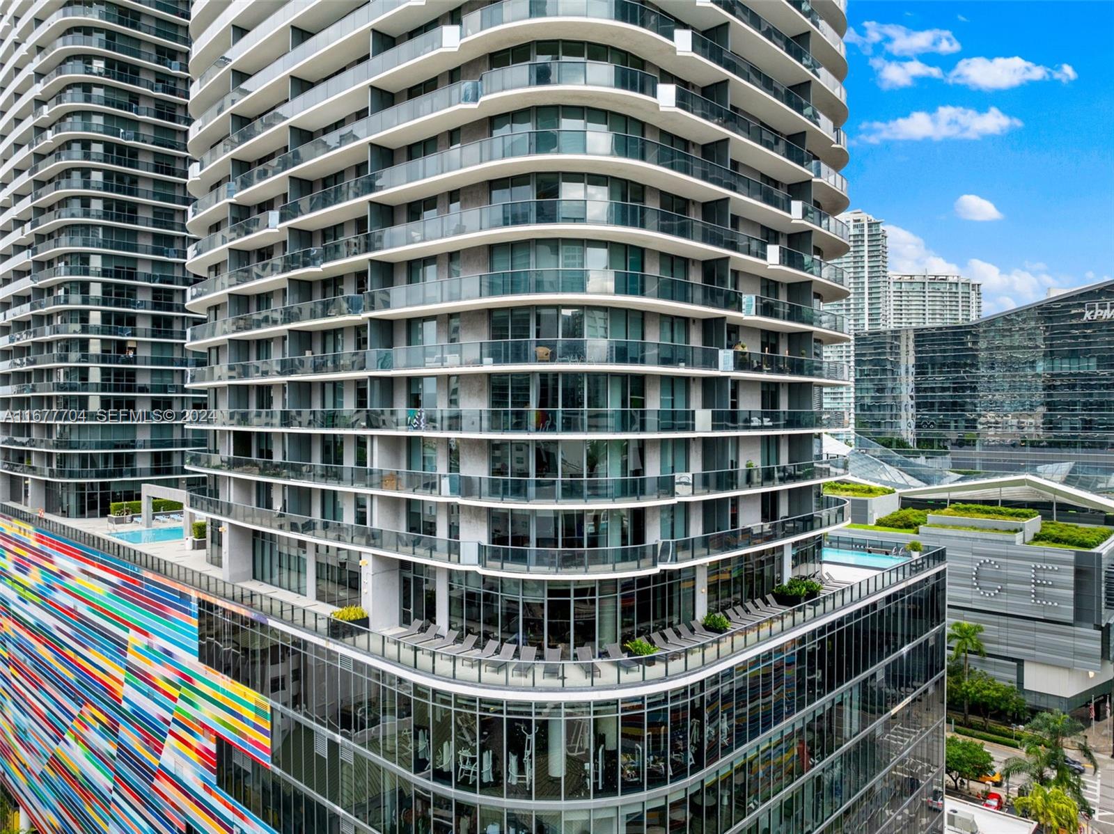 45 SW 9th Street 3802