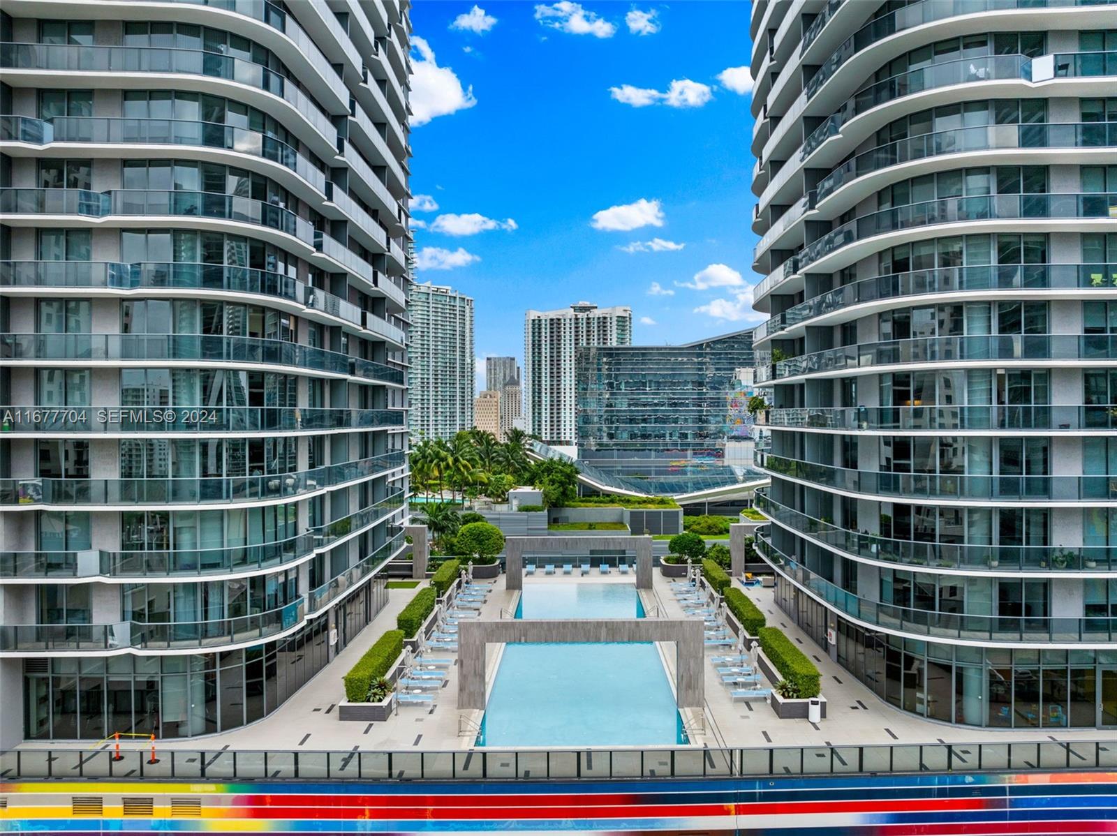 45 SW 9th Street 3802