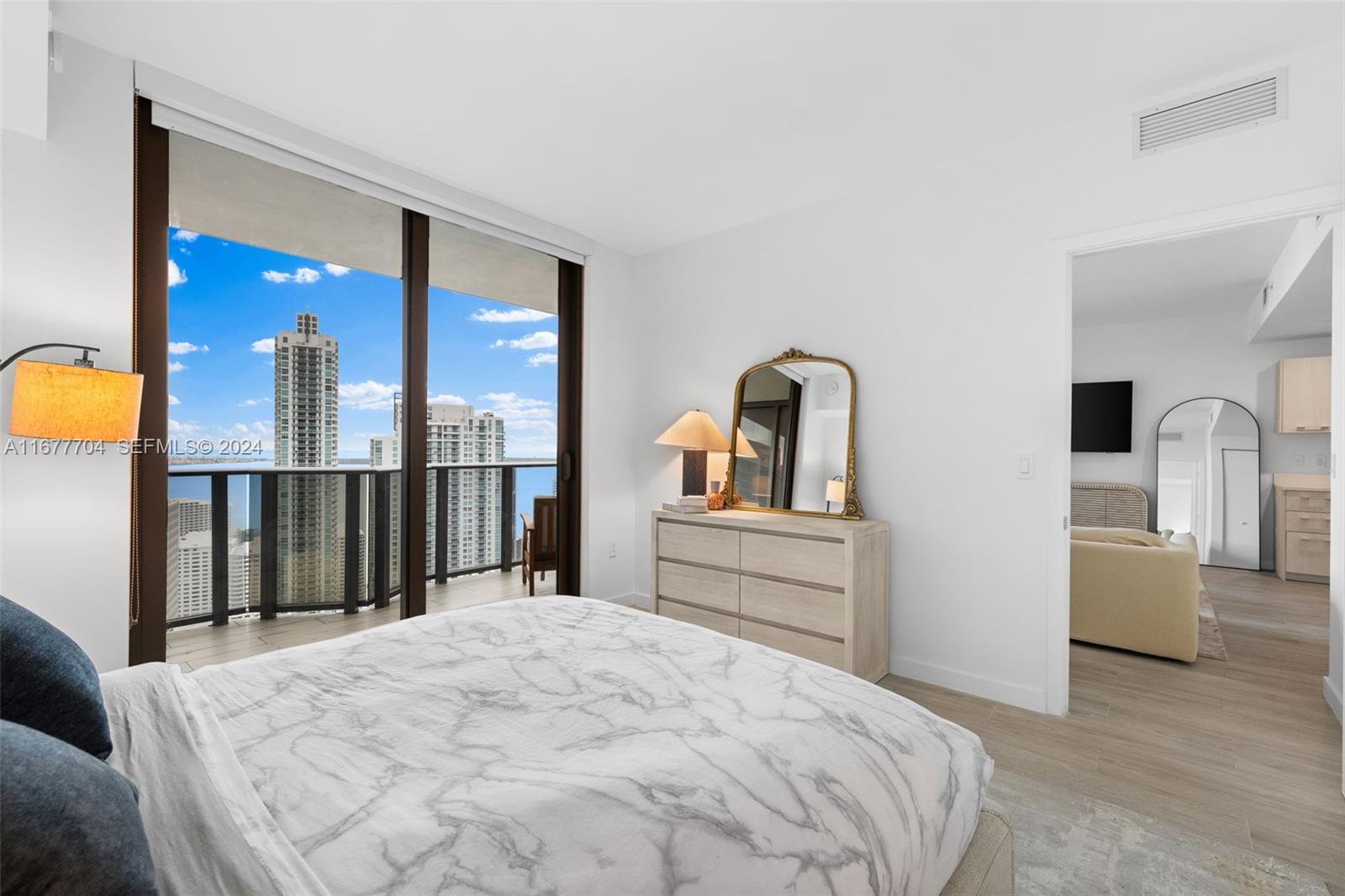45 SW 9th Street 3802