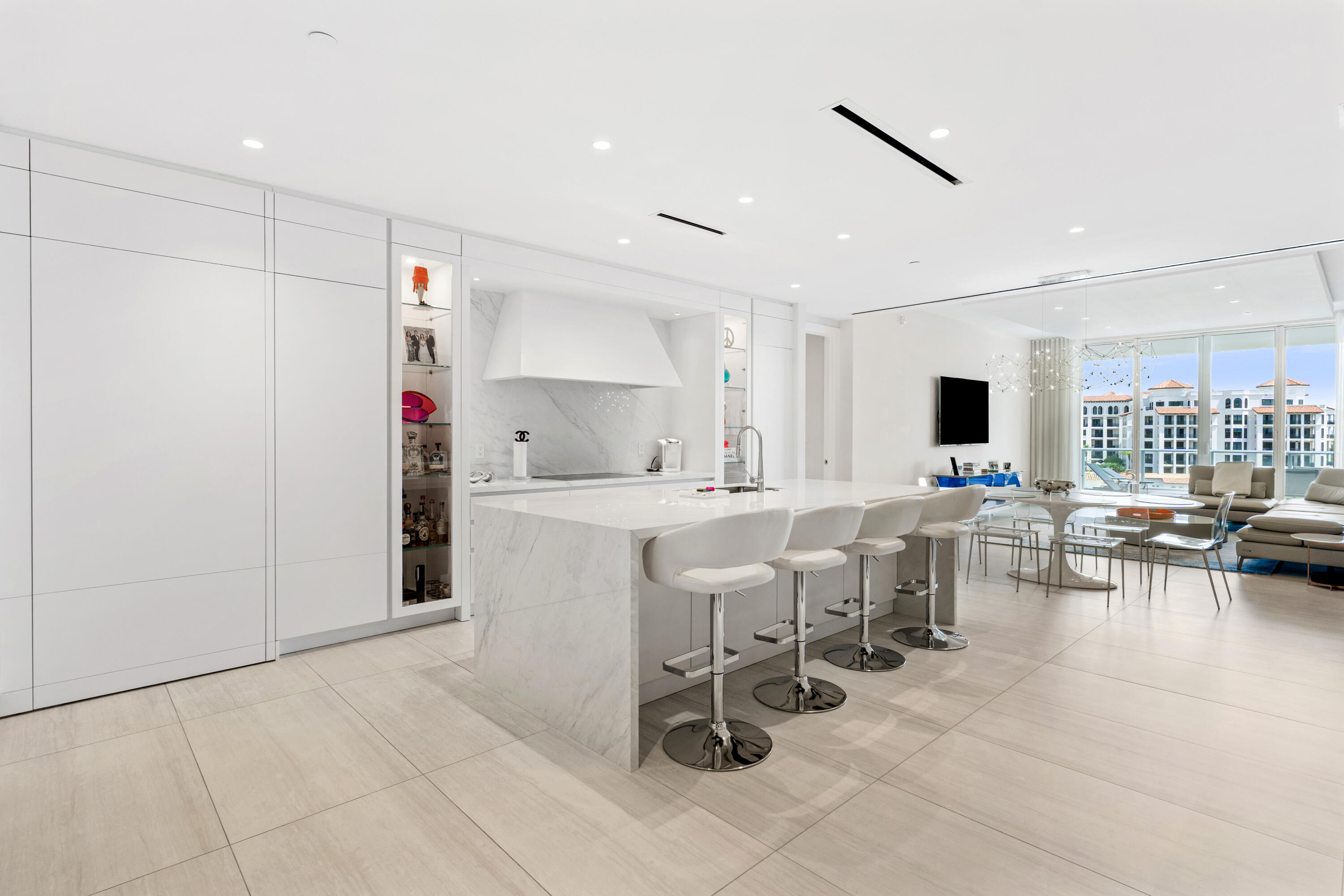 200 SE Mizner Boulevard