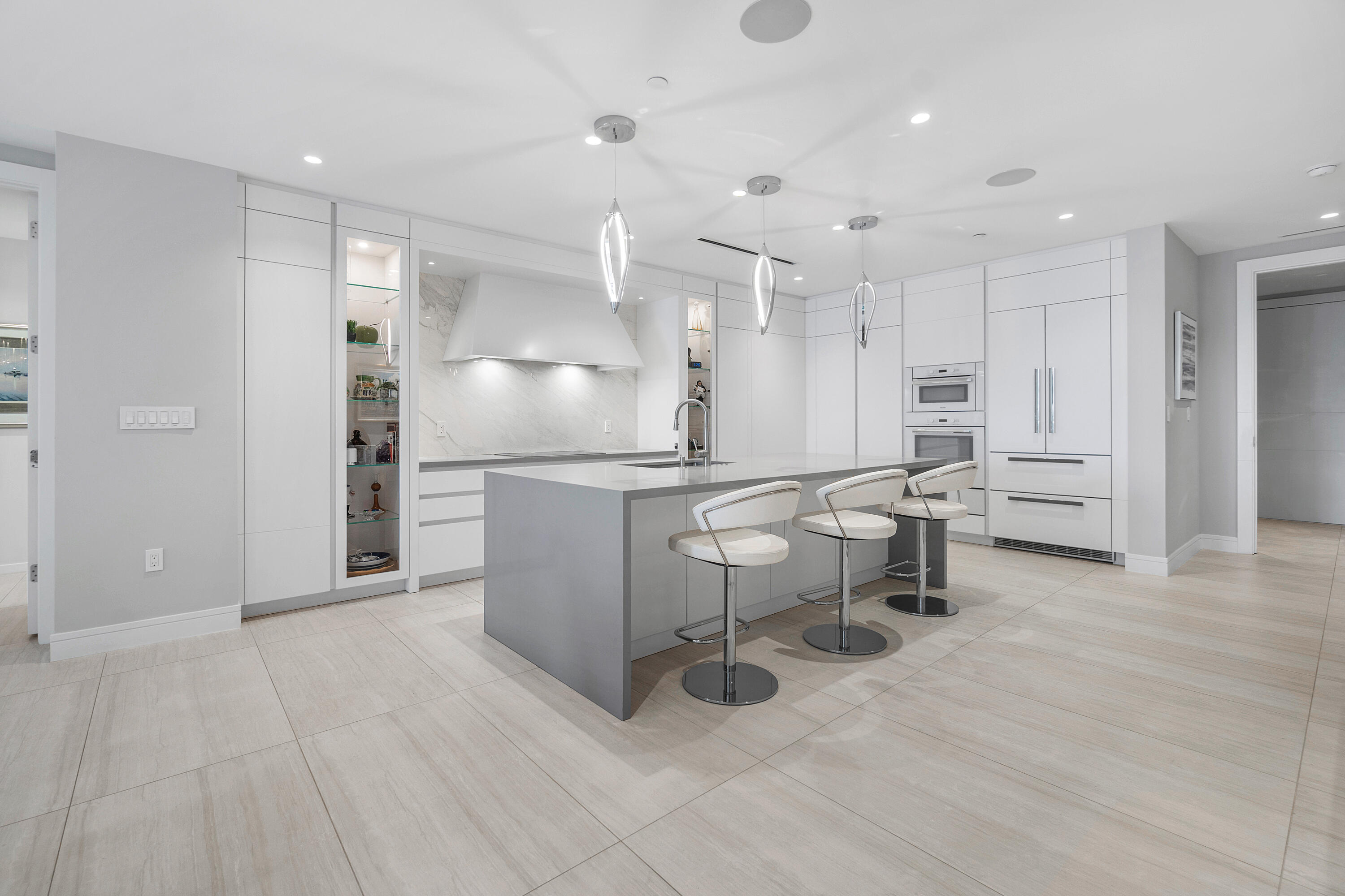 200 SE Mizner Boulevard 609