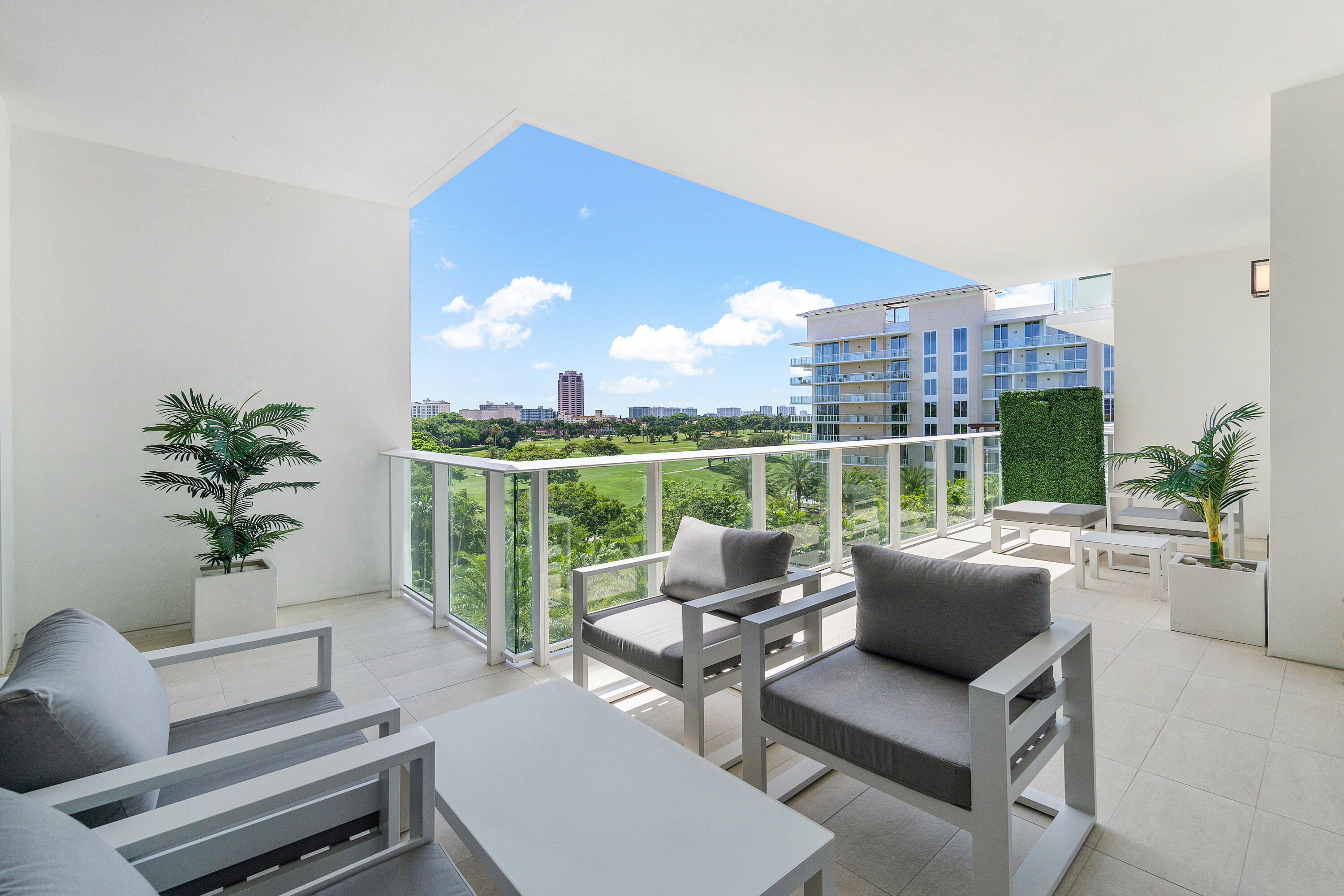 200 SE Mizner Boulevard 609