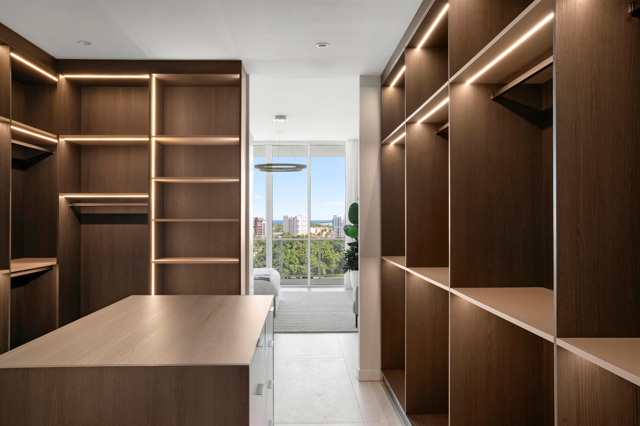 220 SE Mizner Boulevard Ph21