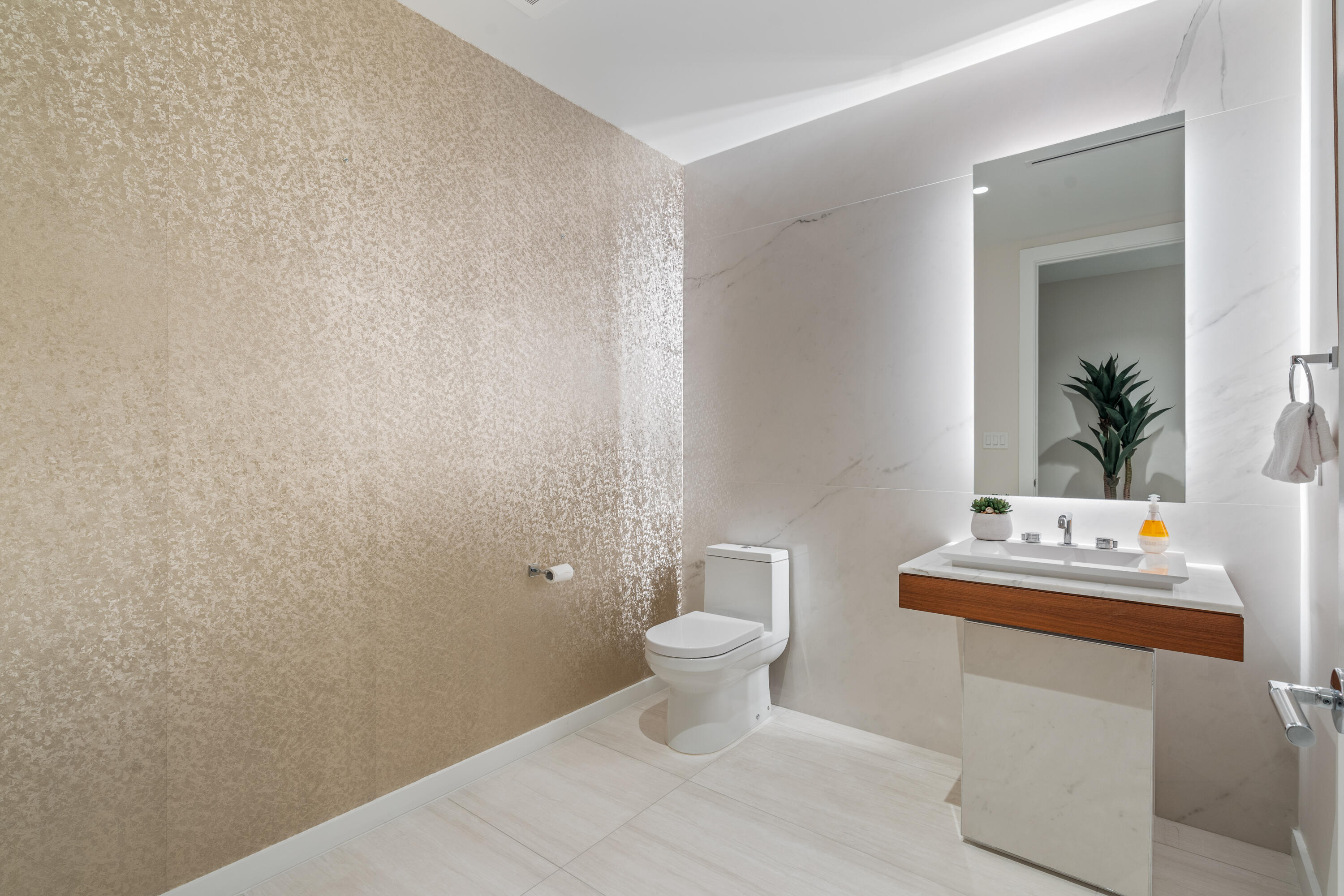 200 SE Mizner Boulevard 703