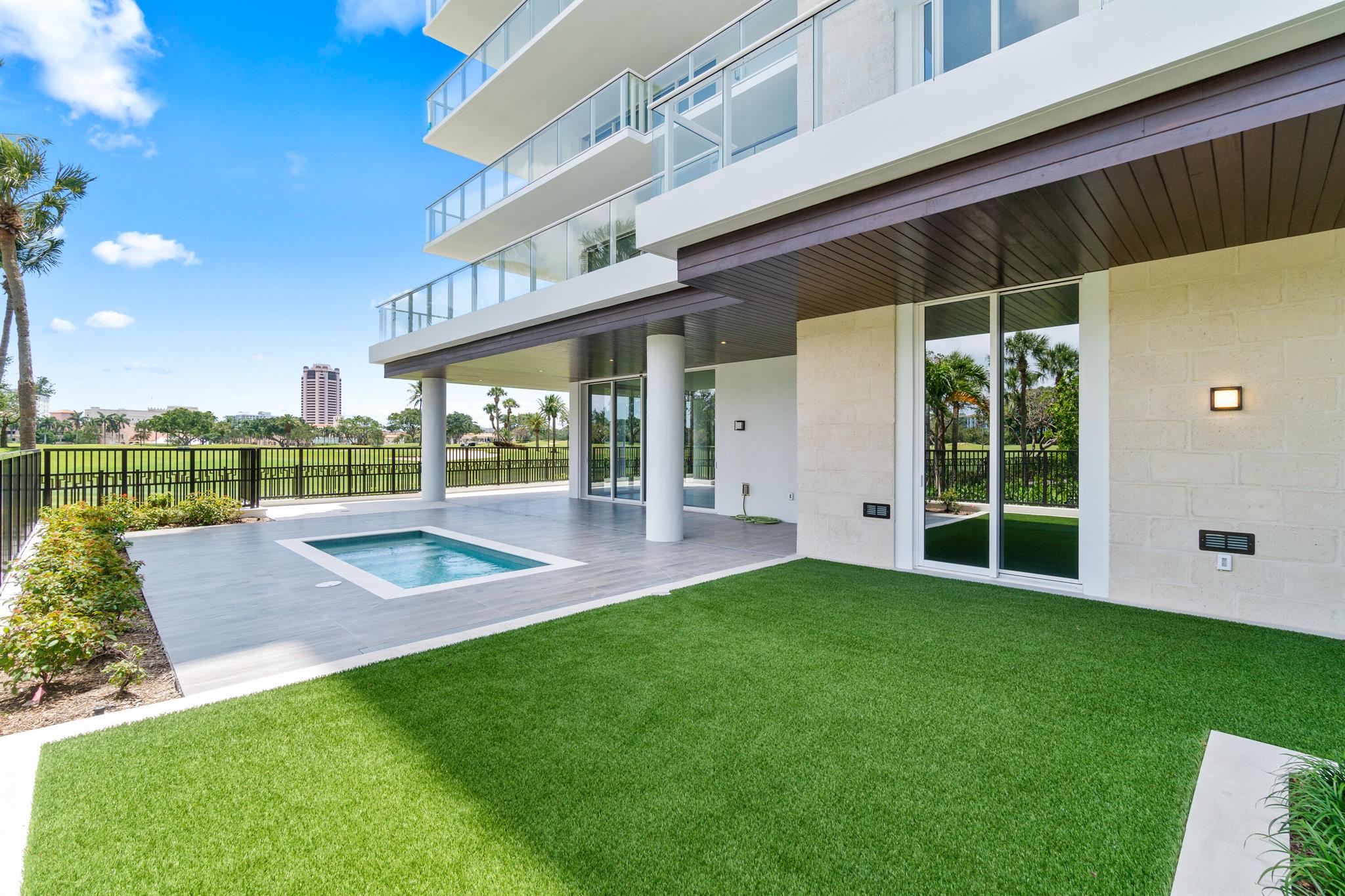 220 SE Mizner Boulevard Villa 101