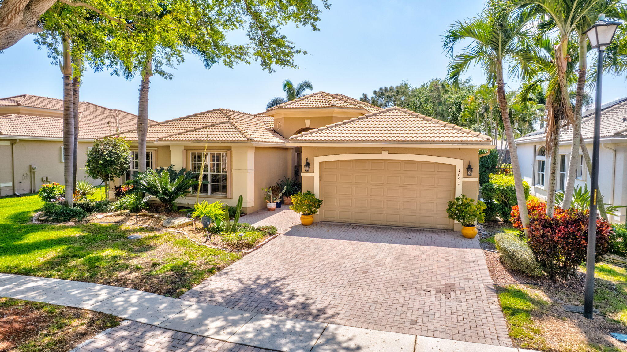 7095 Corning Circle