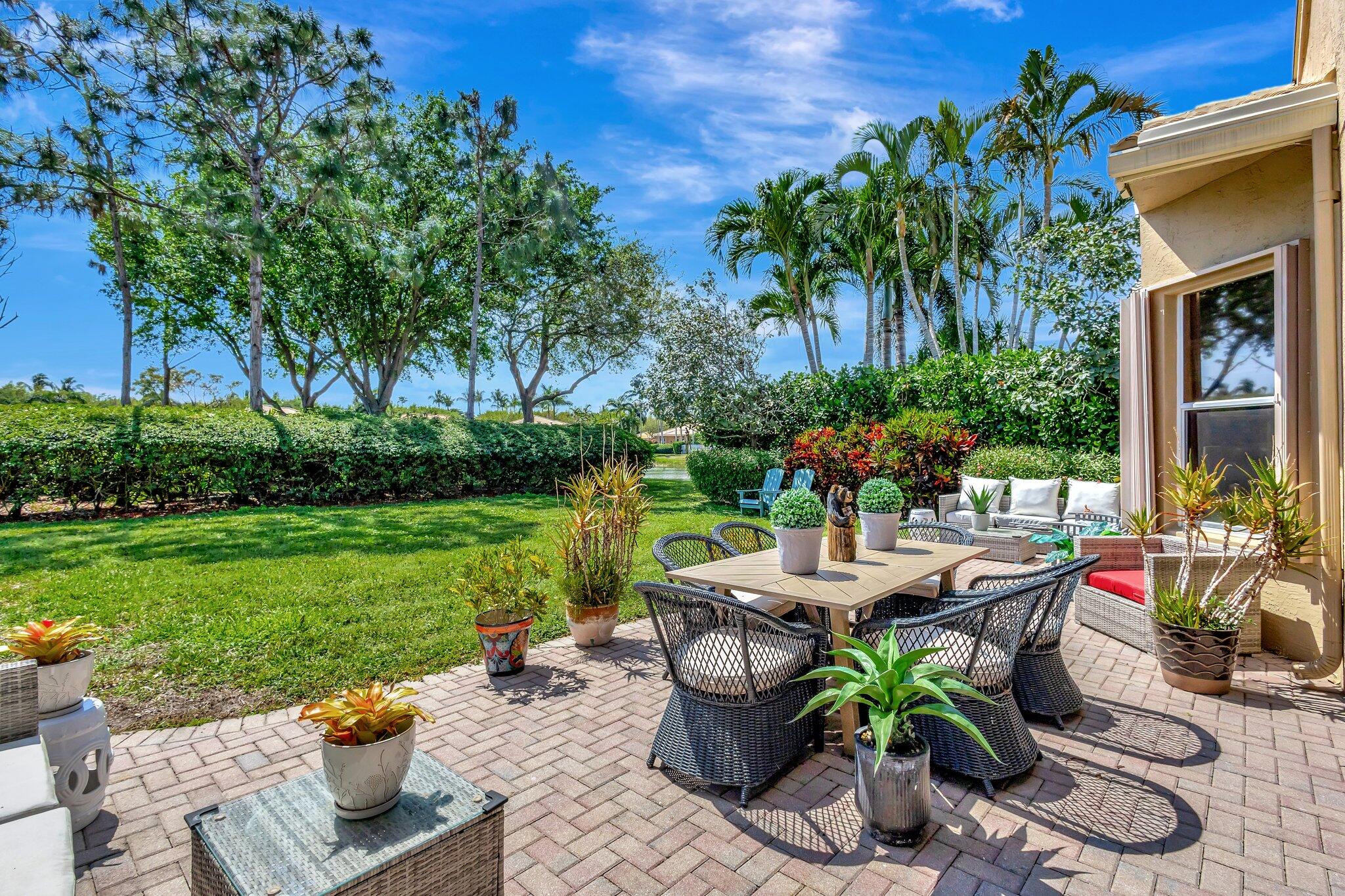 7095 Corning Circle
