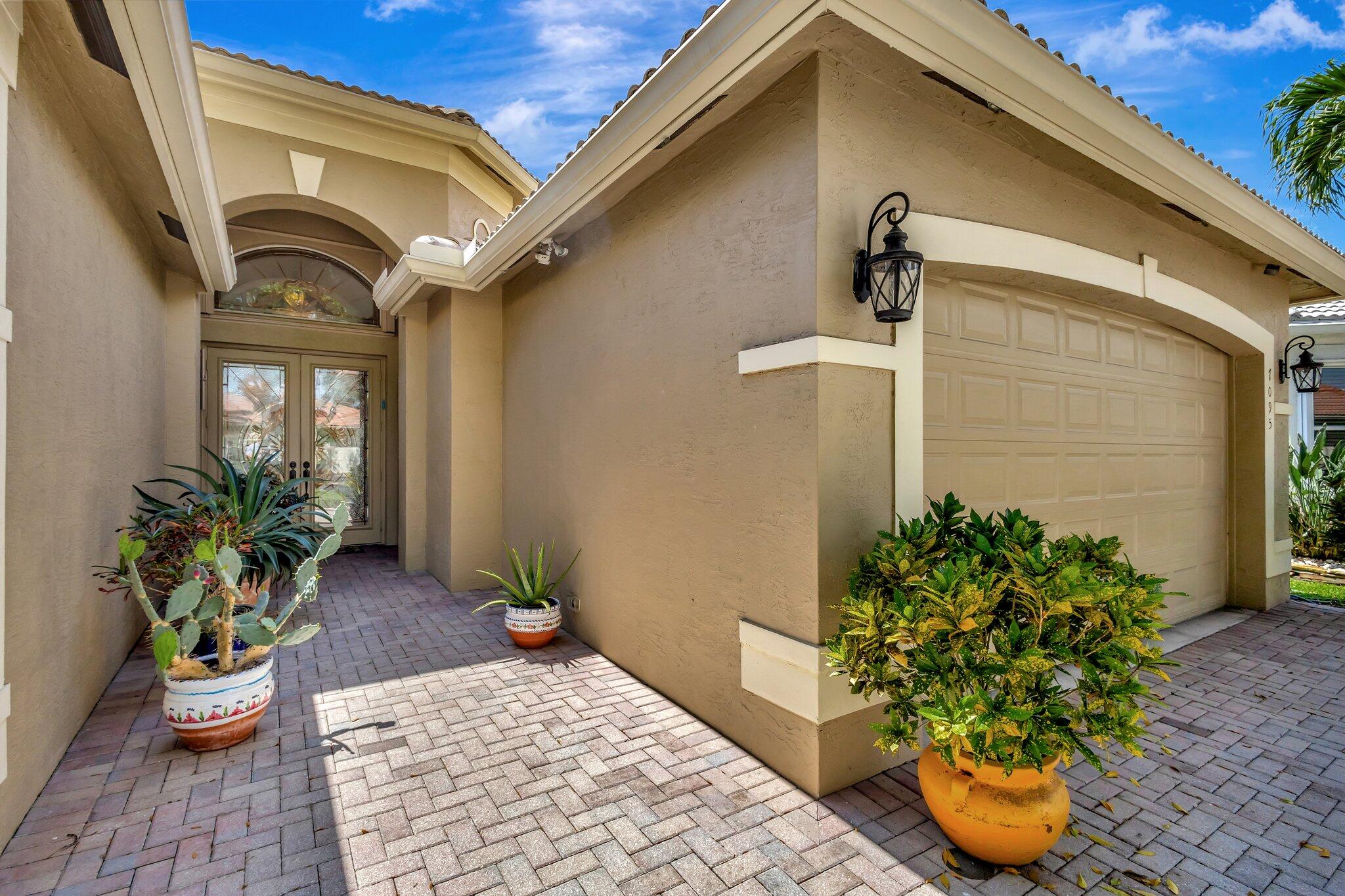 7095 Corning Circle