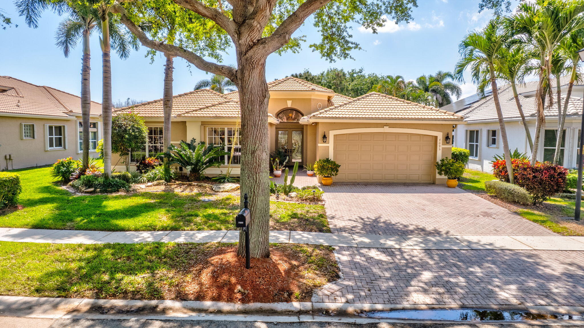 7095 Corning Circle