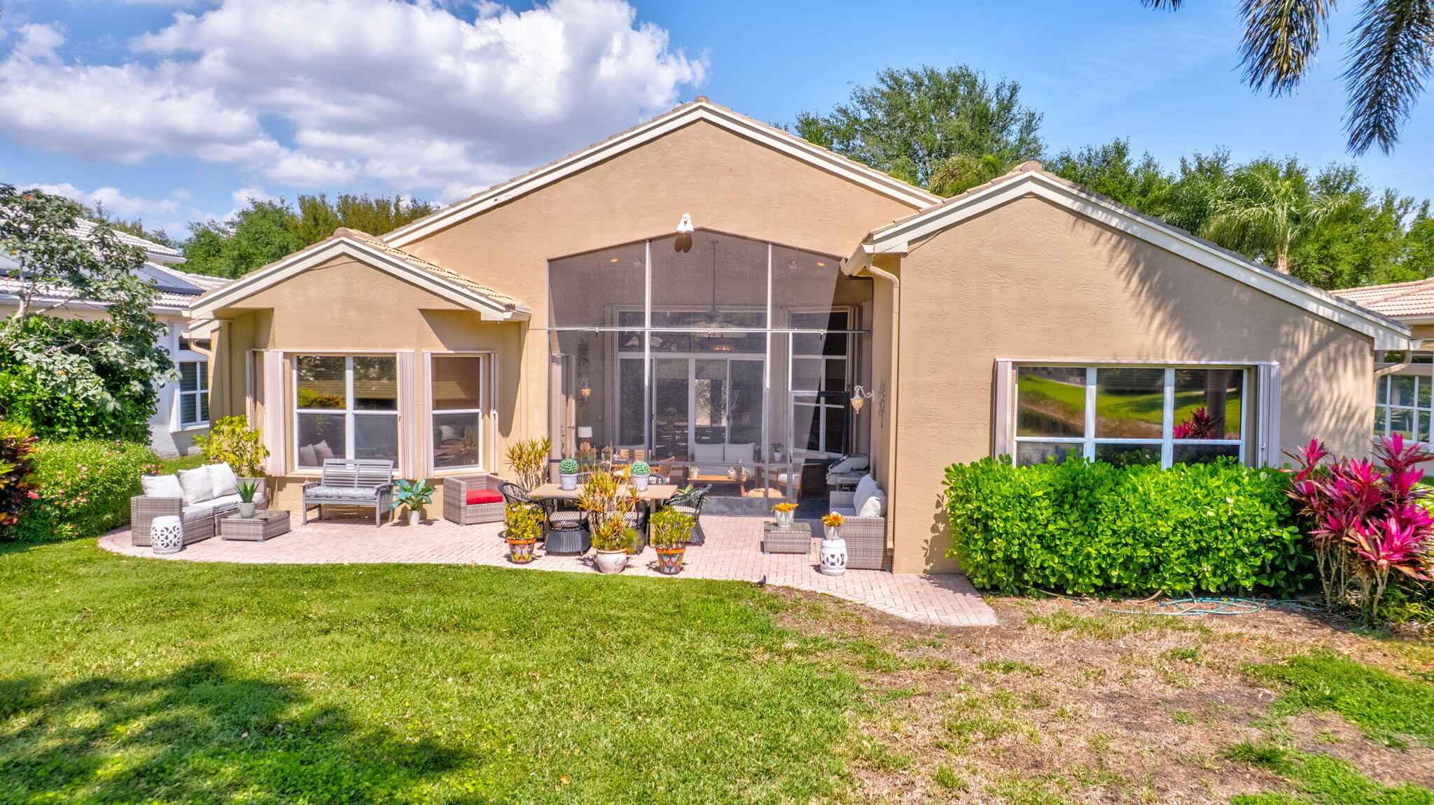 7095 Corning Circle