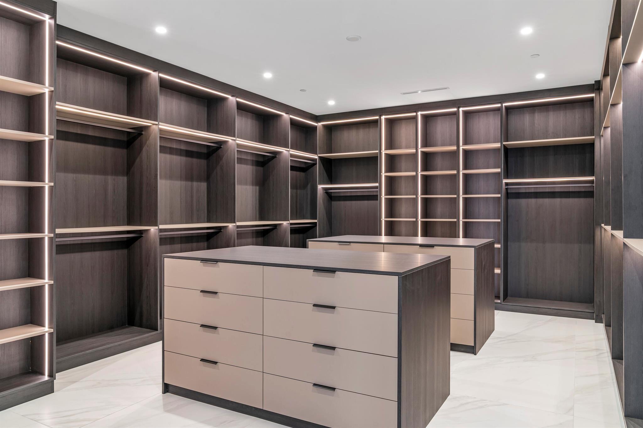 220 SE Mizner Boulevard Ph904