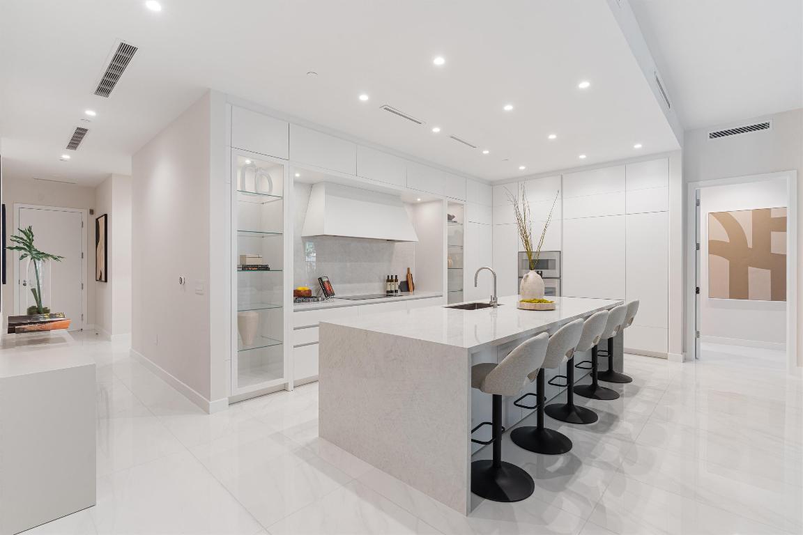 220 SE Mizner Boulevard Villa 104