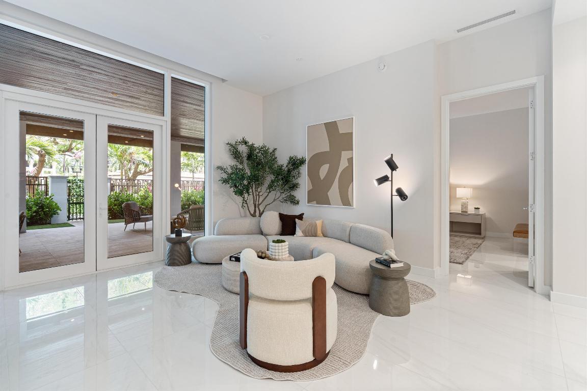 220 SE Mizner Boulevard Villa 104