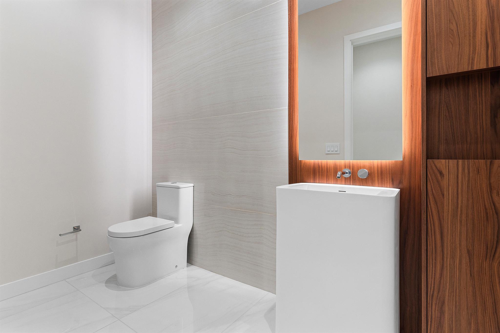 220 SE Mizner Boulevard Villa 104