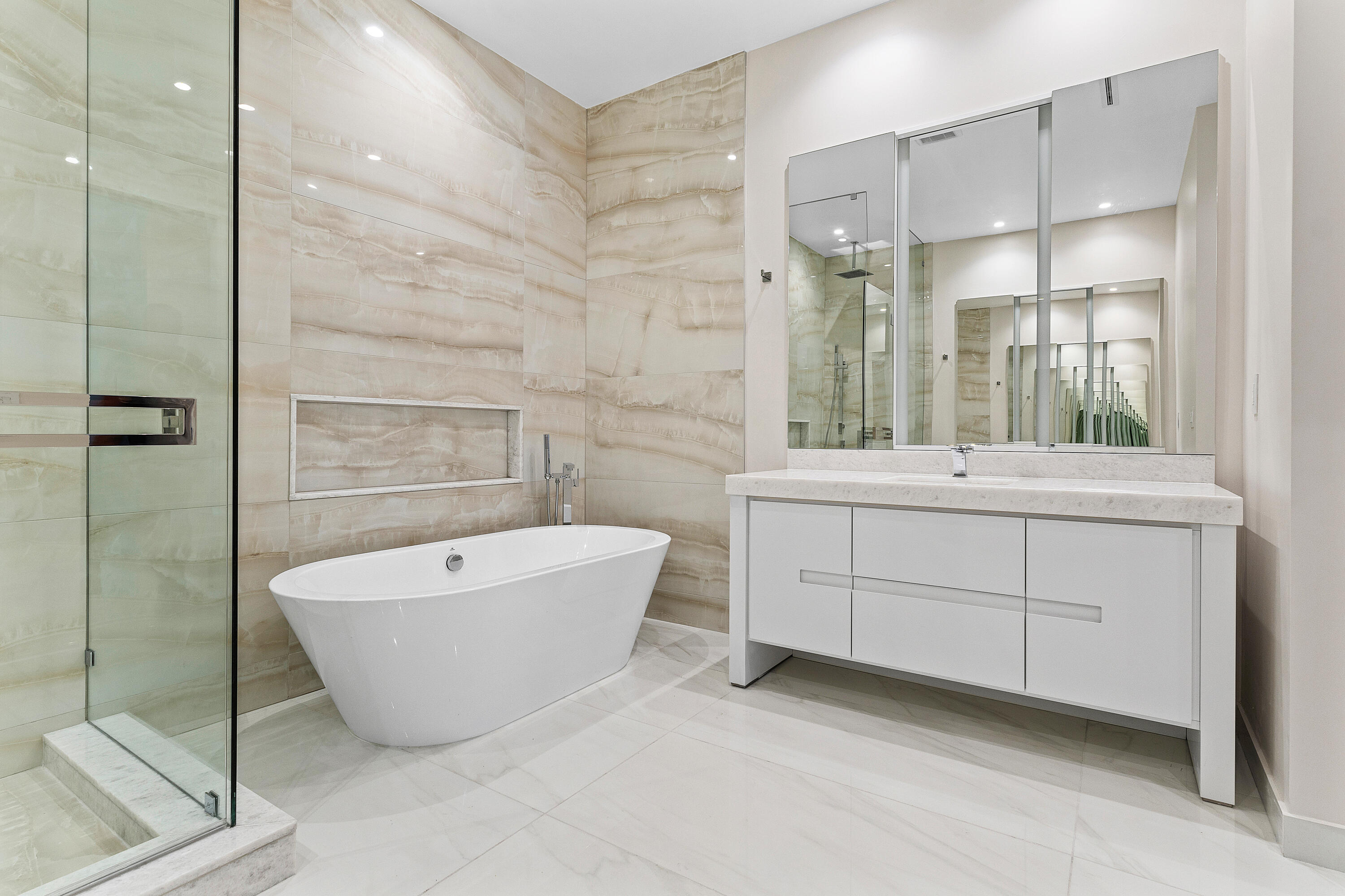 220 SE Mizner Boulevard Villa 104