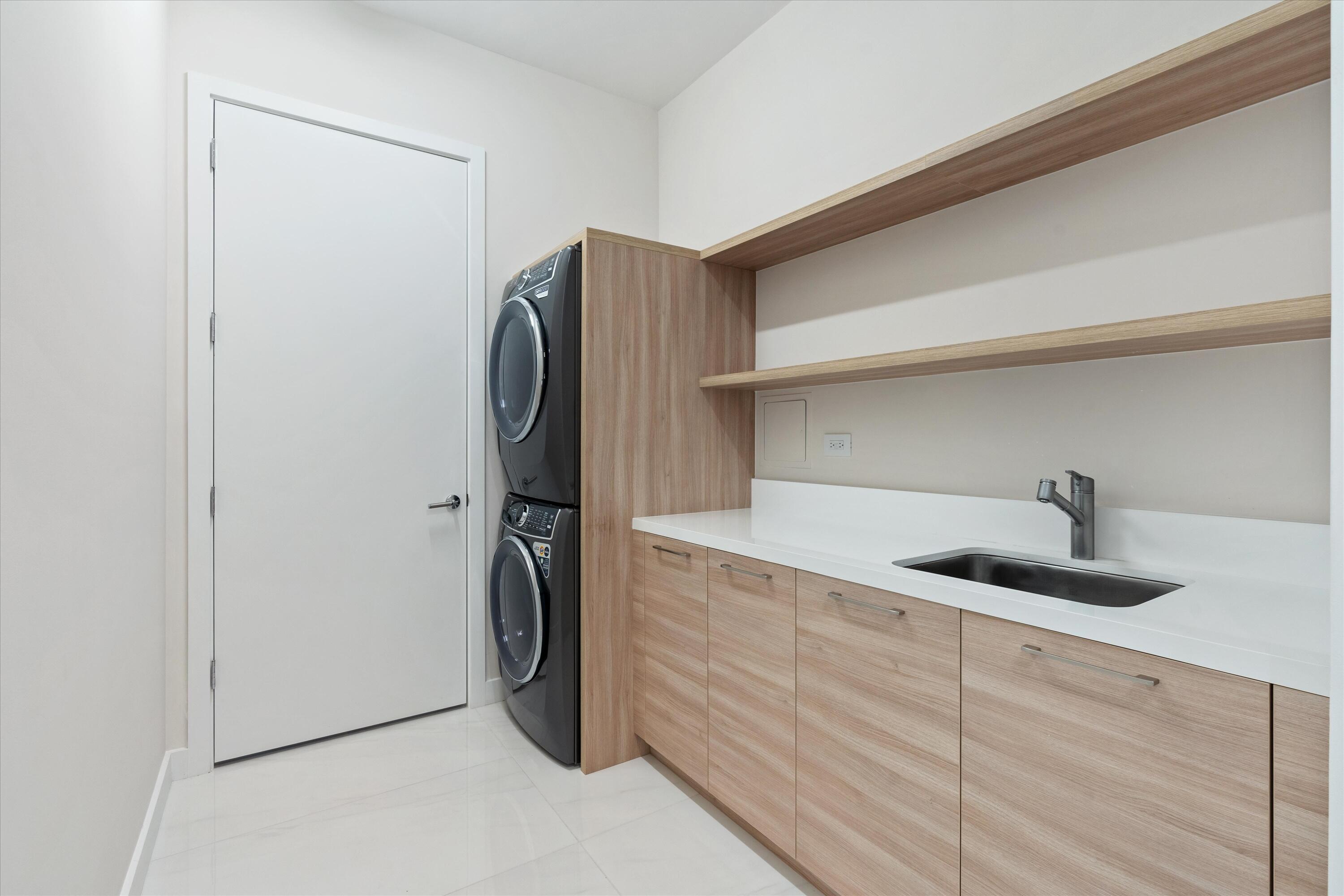 220 SE Mizner Boulevard Villa 104