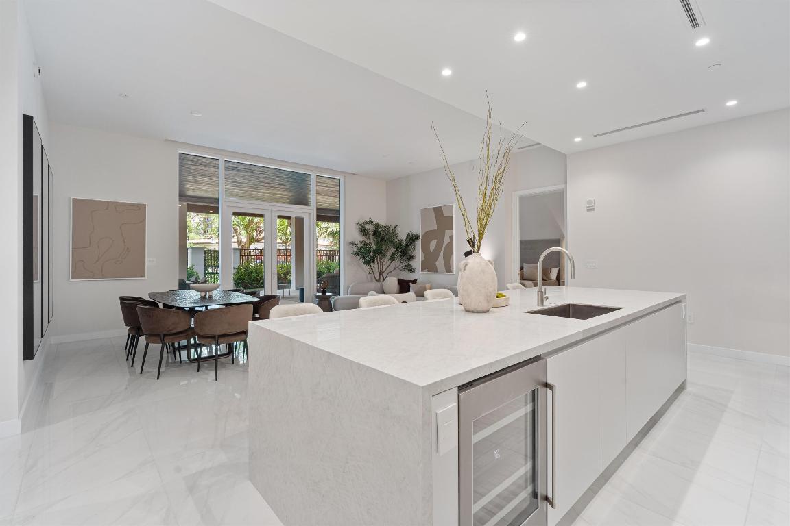 220 SE Mizner Boulevard Villa 104